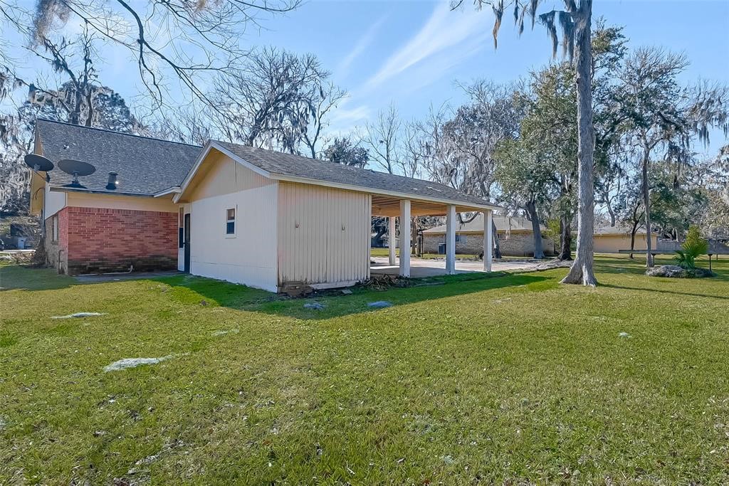 444 Southern Oaks Drive Property Photo 27