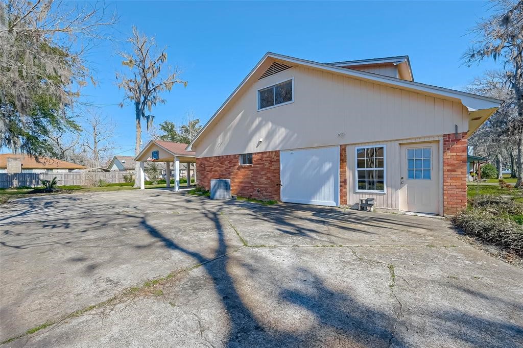 444 Southern Oaks Drive Property Photo 30