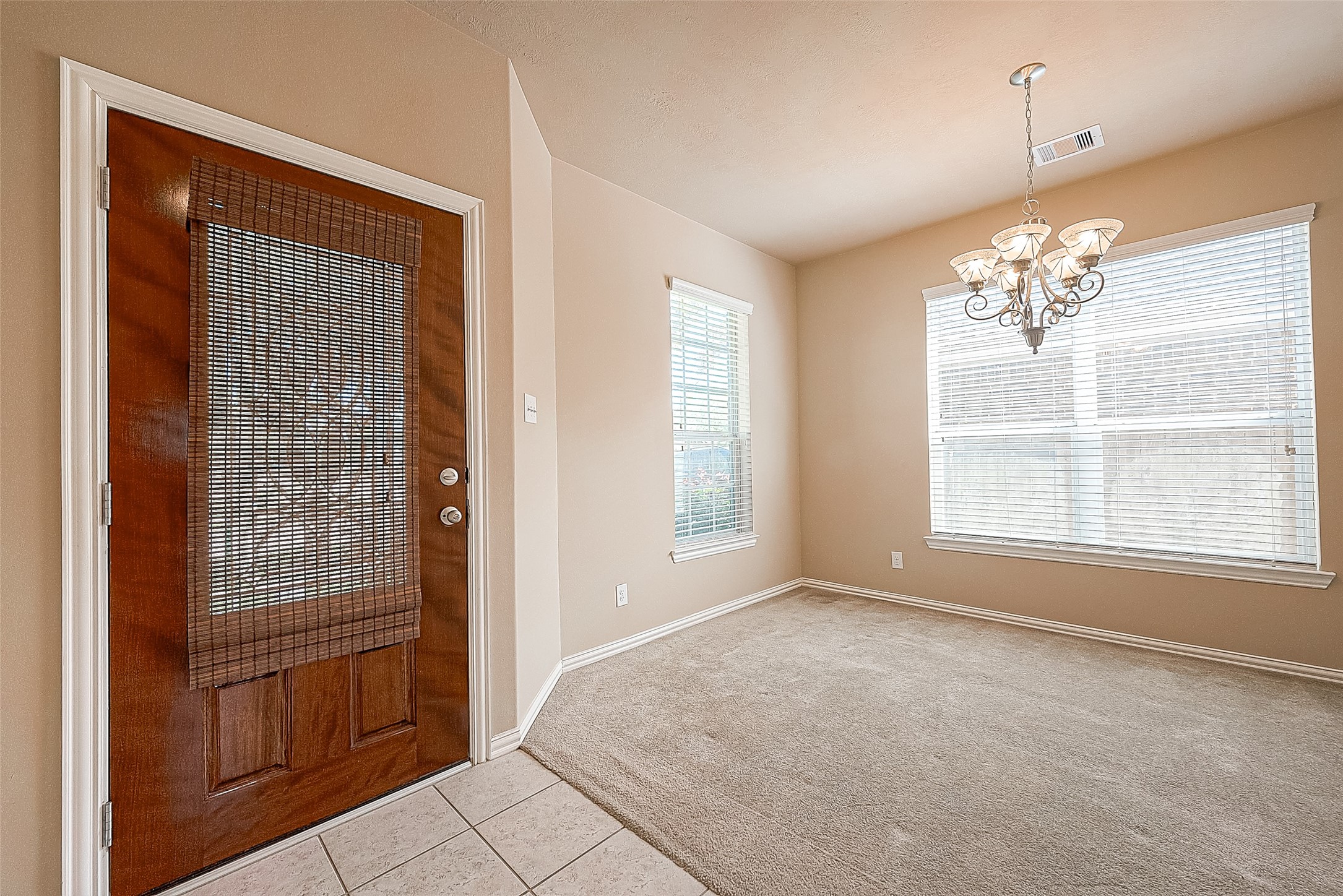 26927 Glacier Creek Drive Property Photo 3