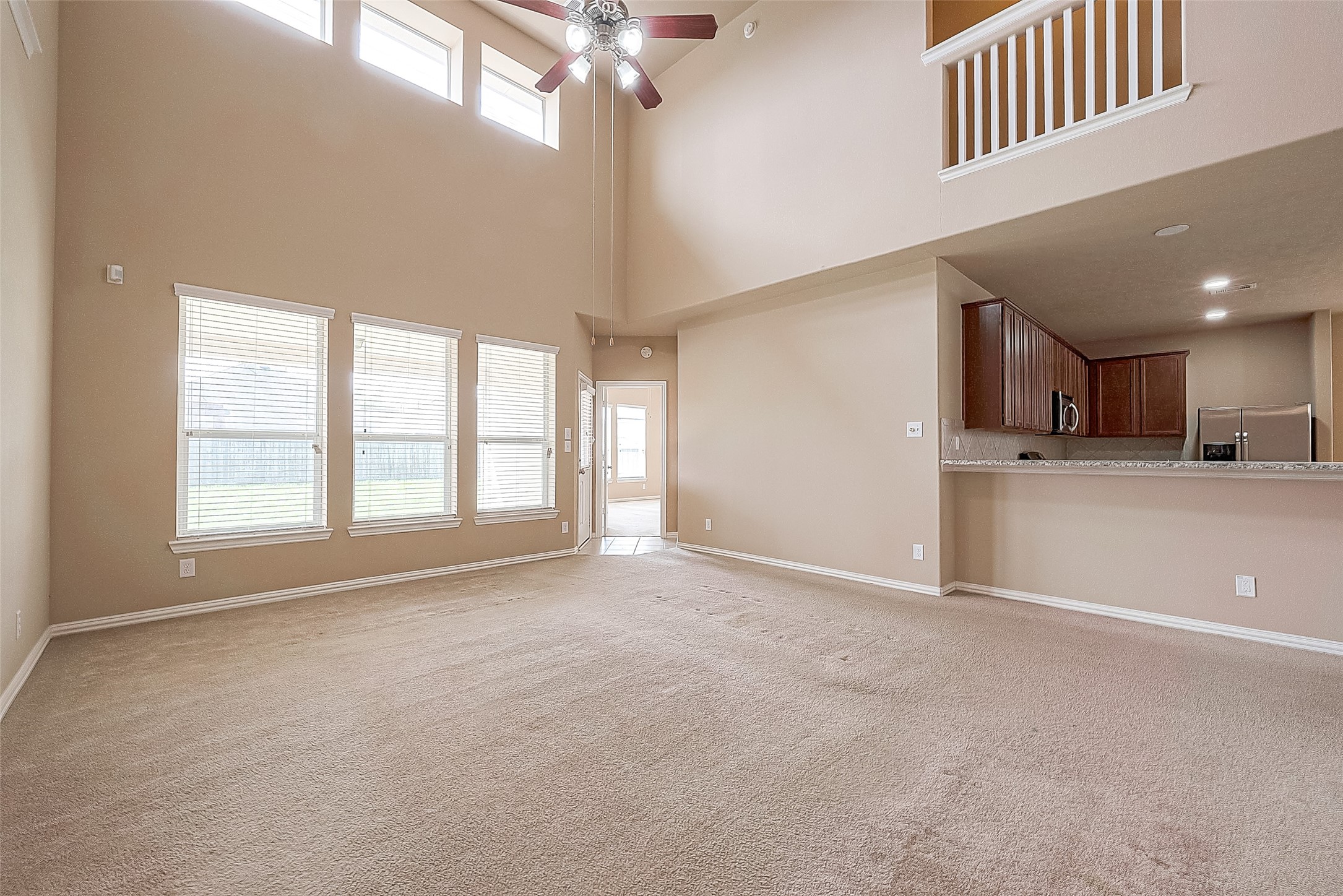 26927 Glacier Creek Drive Property Photo 6
