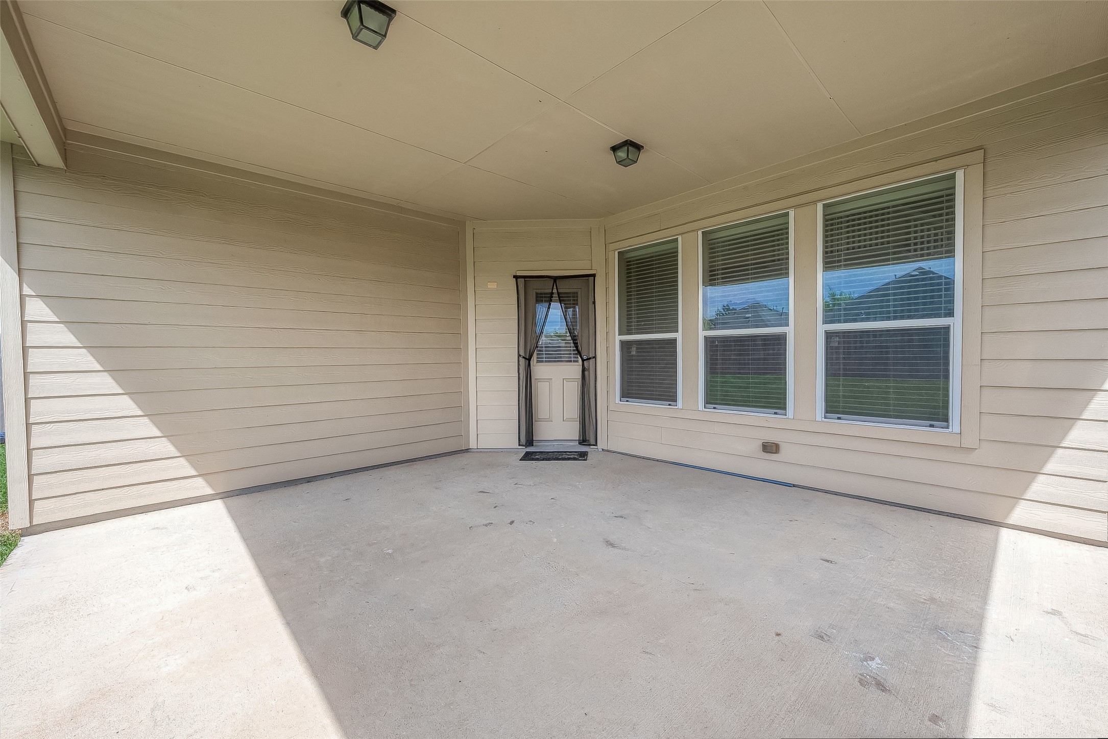 26927 Glacier Creek Drive Property Photo 33