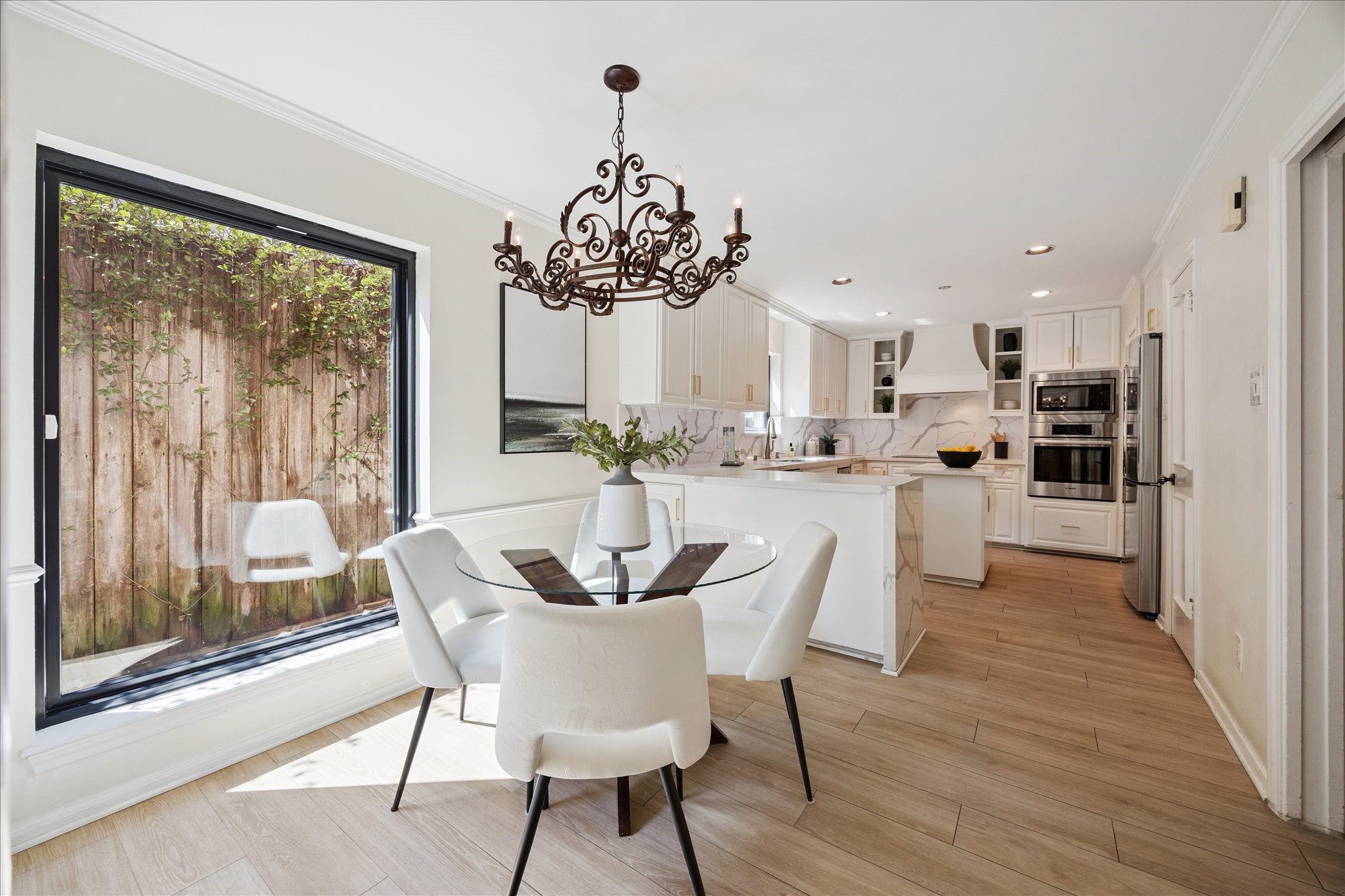 2422 Nantucket Drive C Property Photo 1