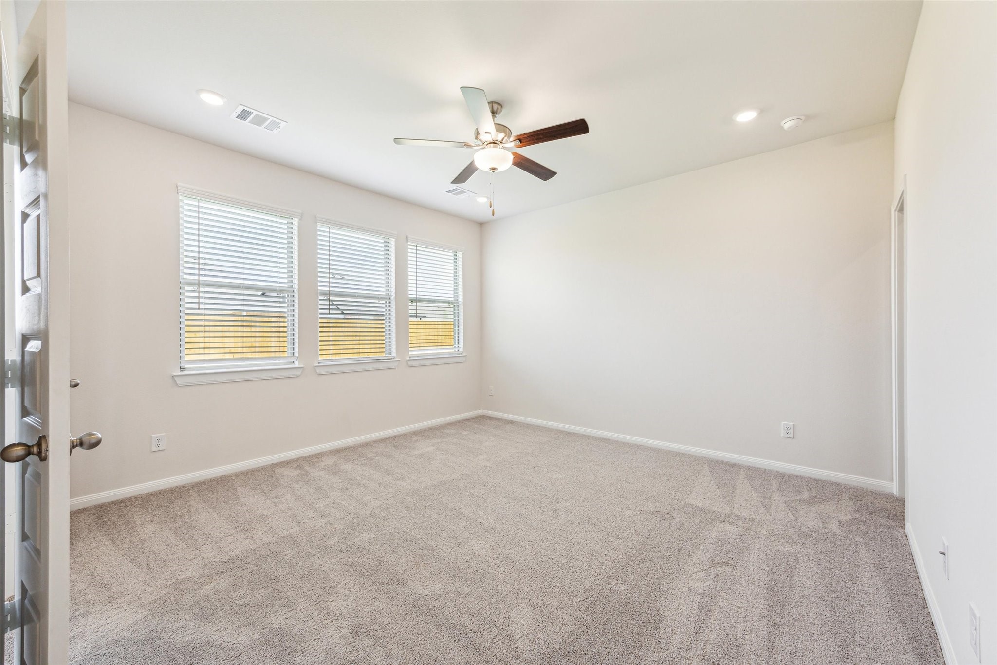 21610 Cypress Maple Drive Property Photo 6