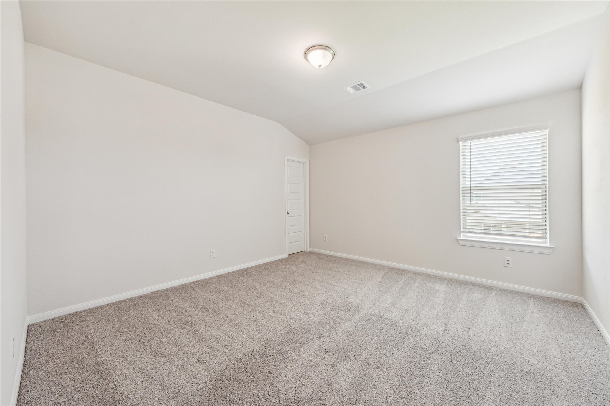 21610 Cypress Maple Drive Property Photo 11