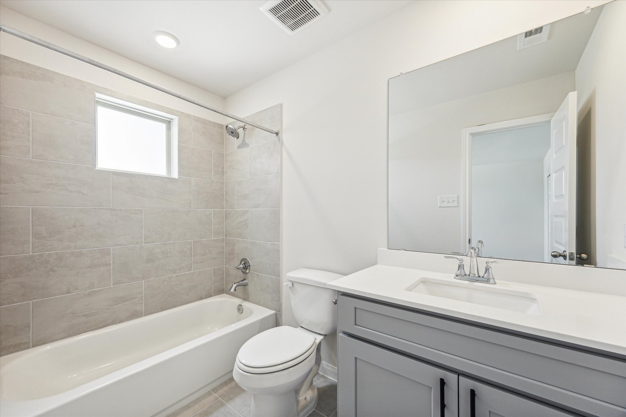21610 Cypress Maple Drive Property Photo 12