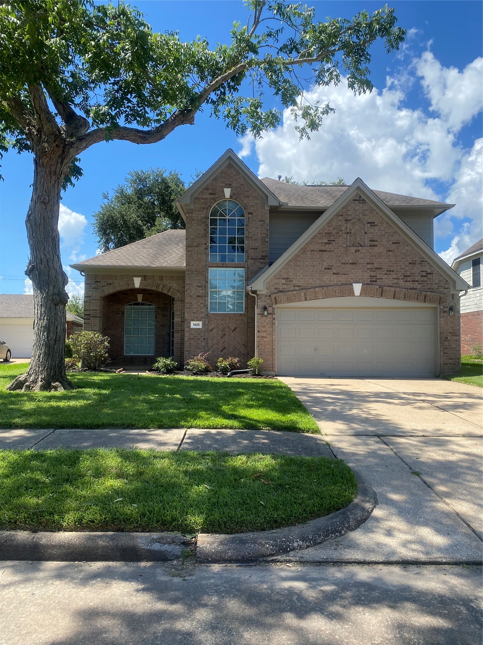 1425 Mija Lane Property Photo 1