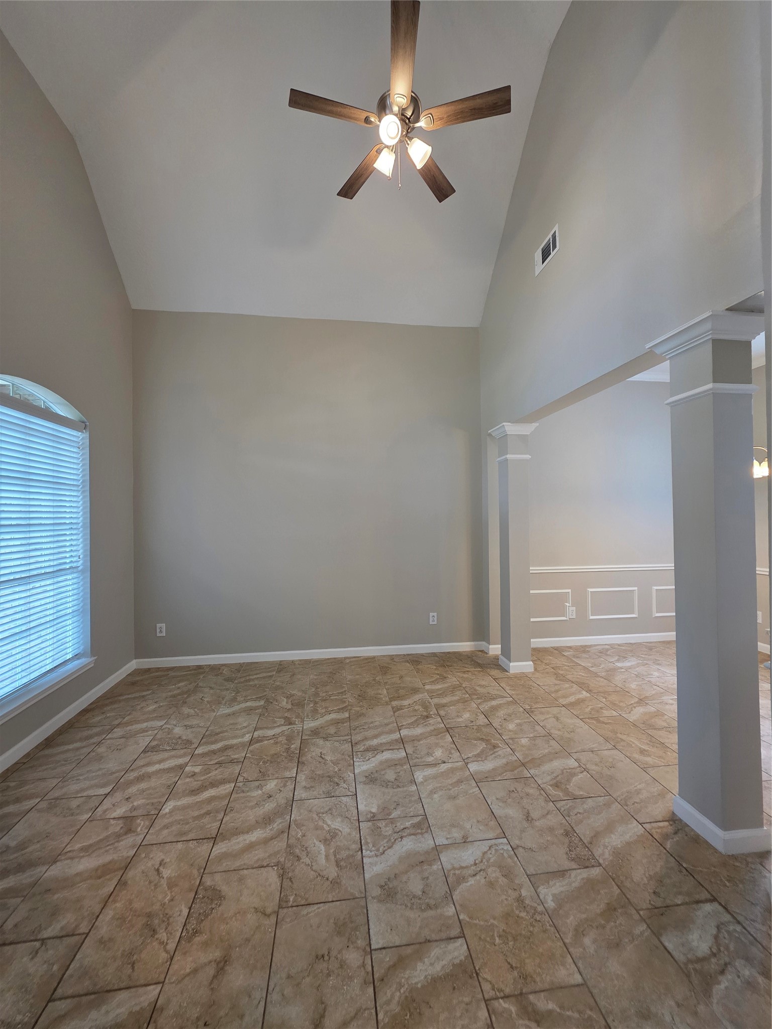 1425 Mija Lane Property Photo 3