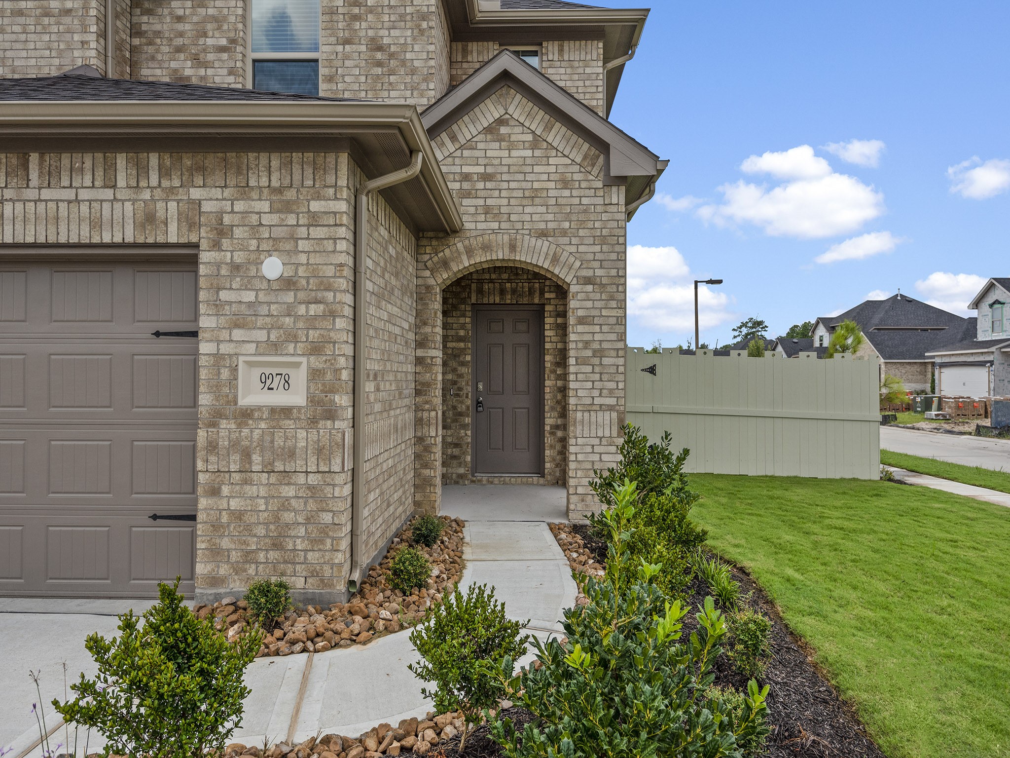 9278 Inland Leather Lane Property Photo 2
