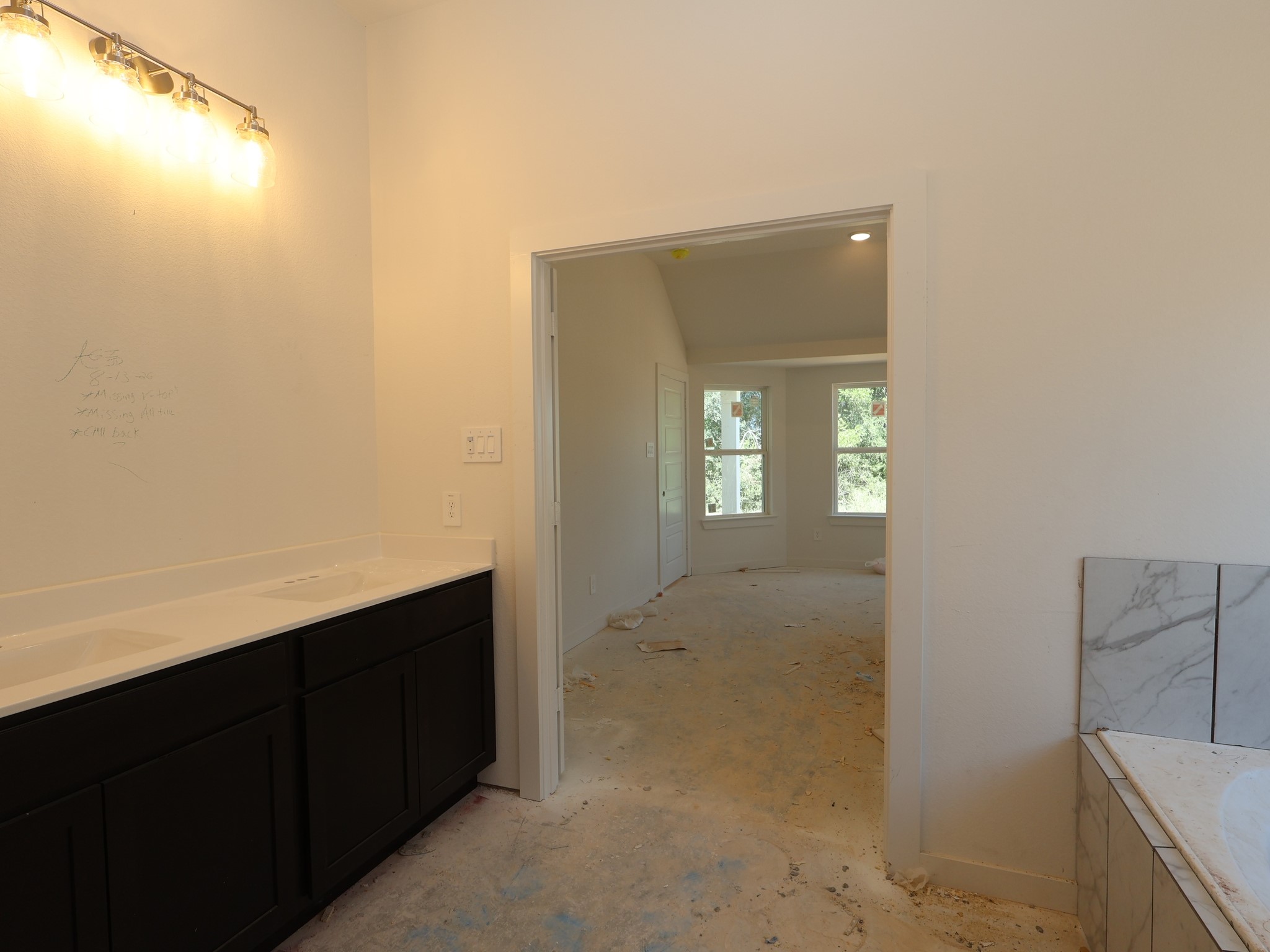 985 Garden Path Drive Property Photo 7