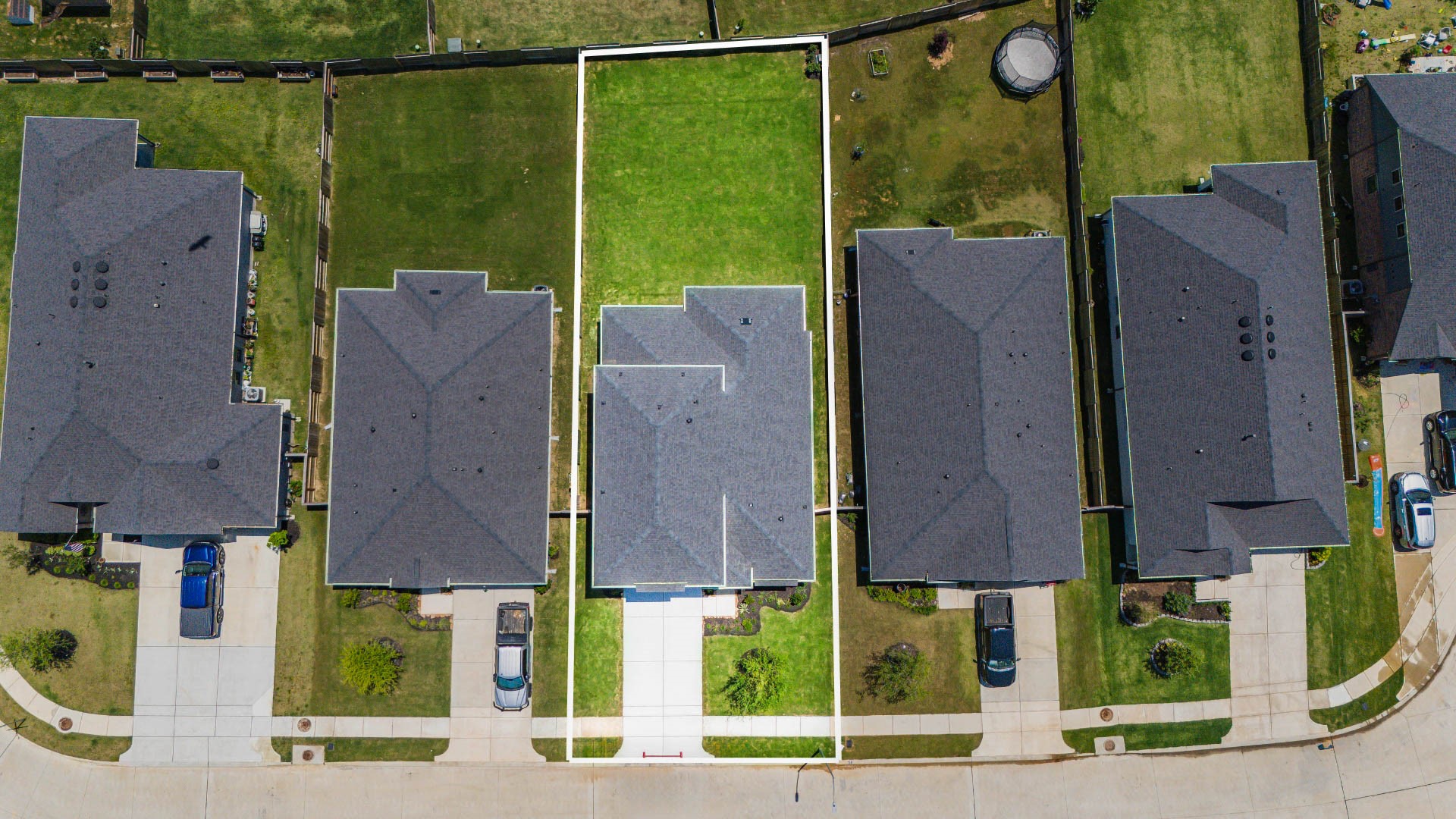 20811 Pomegranate Glen Court Property Photo 2