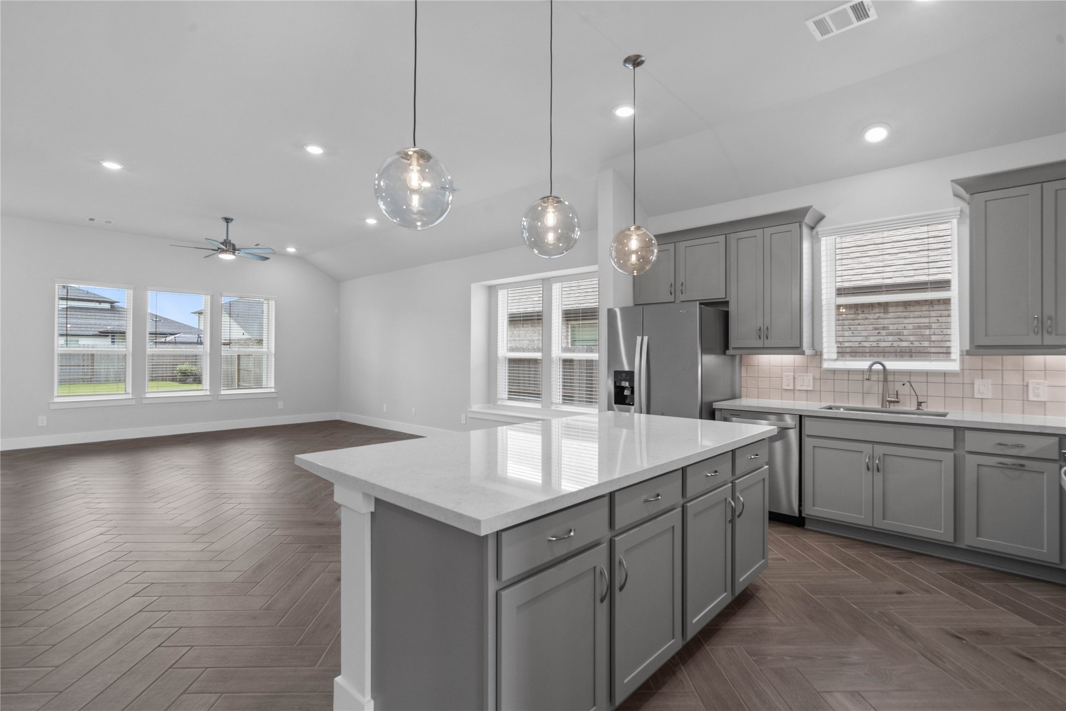 20811 Pomegranate Glen Court Property Photo 15