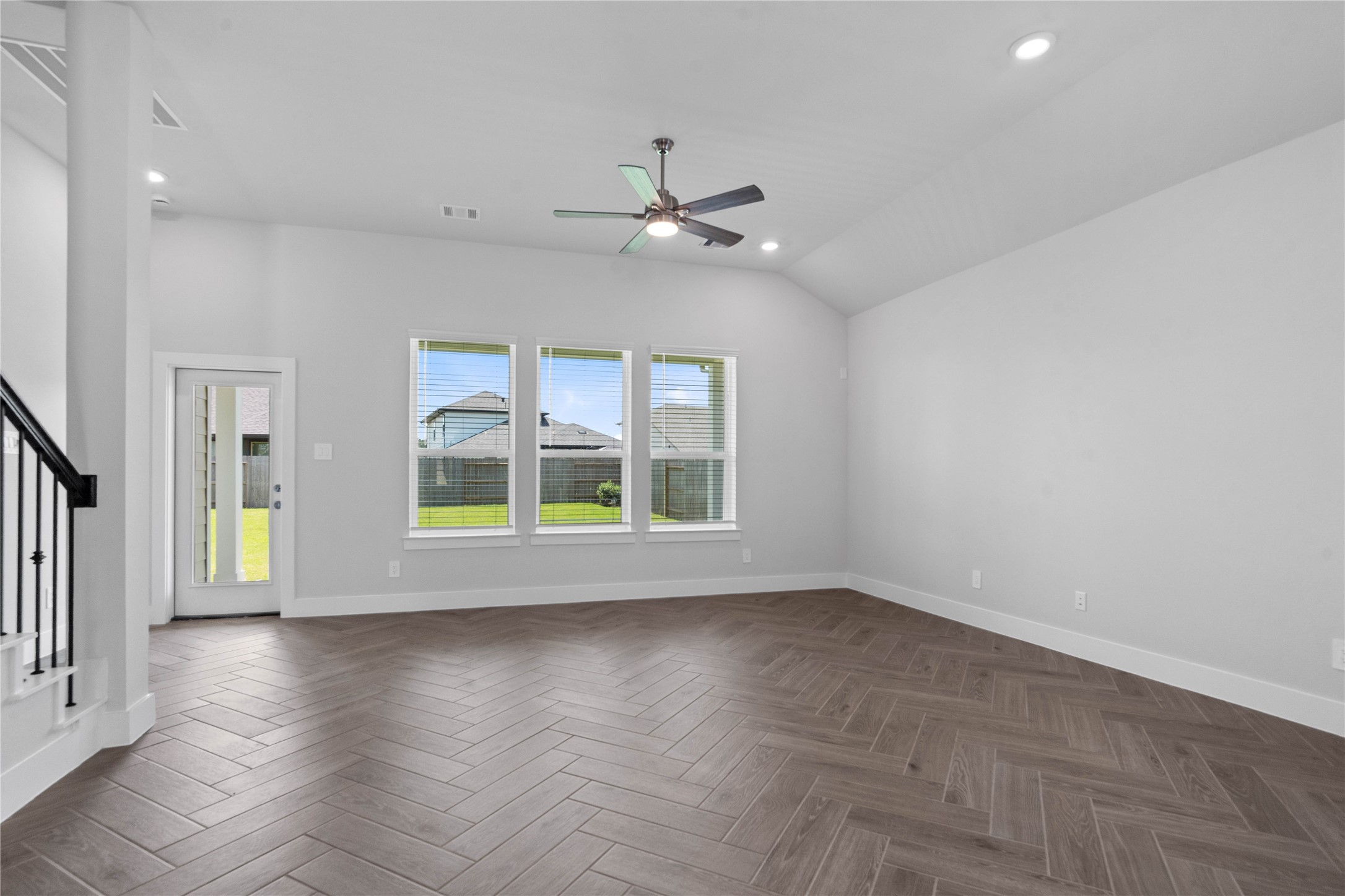 20811 Pomegranate Glen Court Property Photo 22