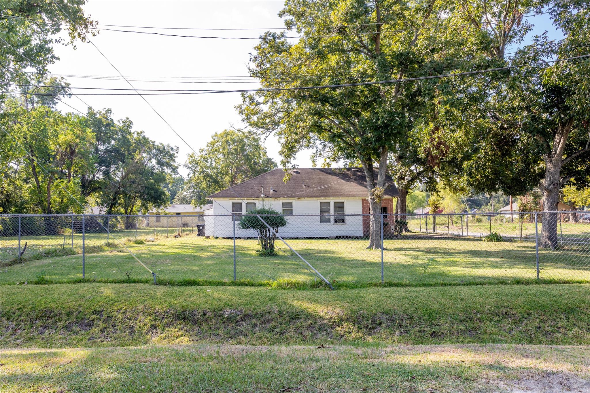 9010 Wheatley Street, Houston Tx 77088 Property Photo 1