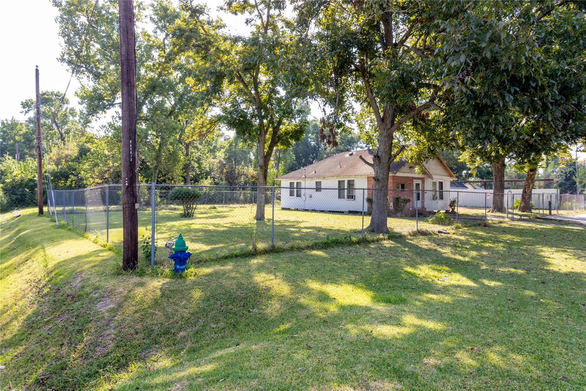 9010 Wheatley Street, Houston Tx 77088 Property Photo 3
