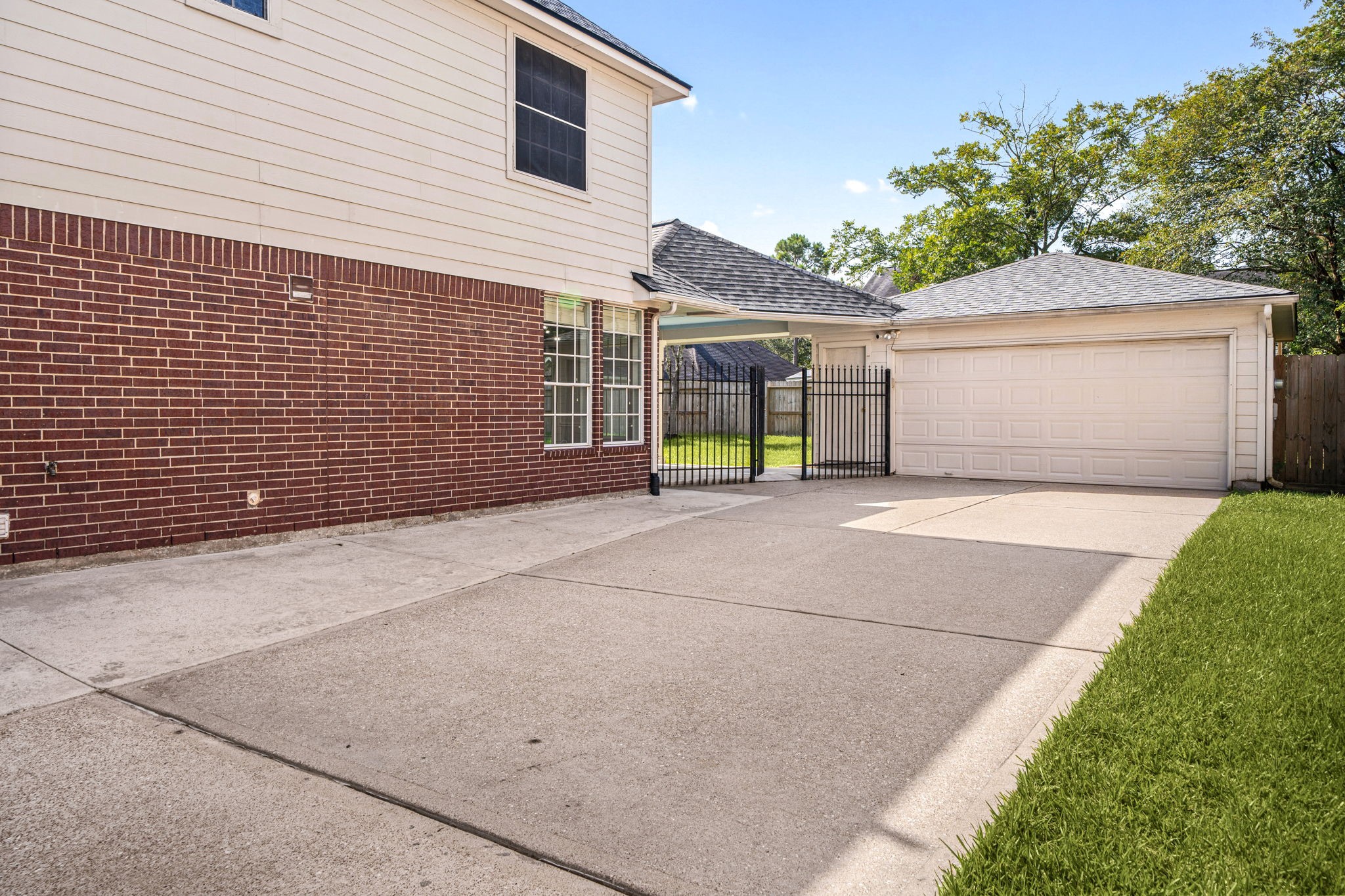 4418 Pine Blossom Trail Property Photo 40