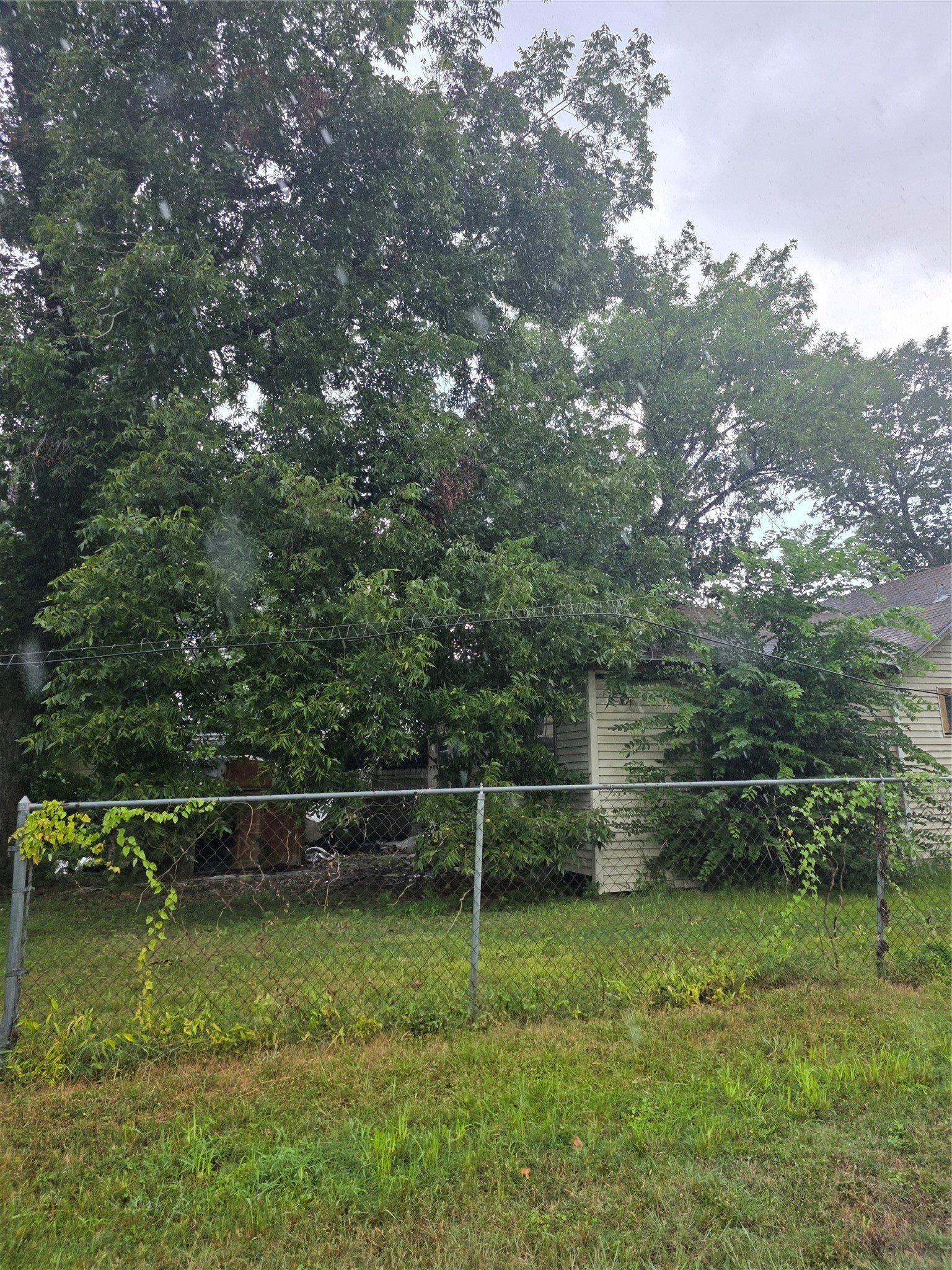 1718 Woodard Street Property Photo 10