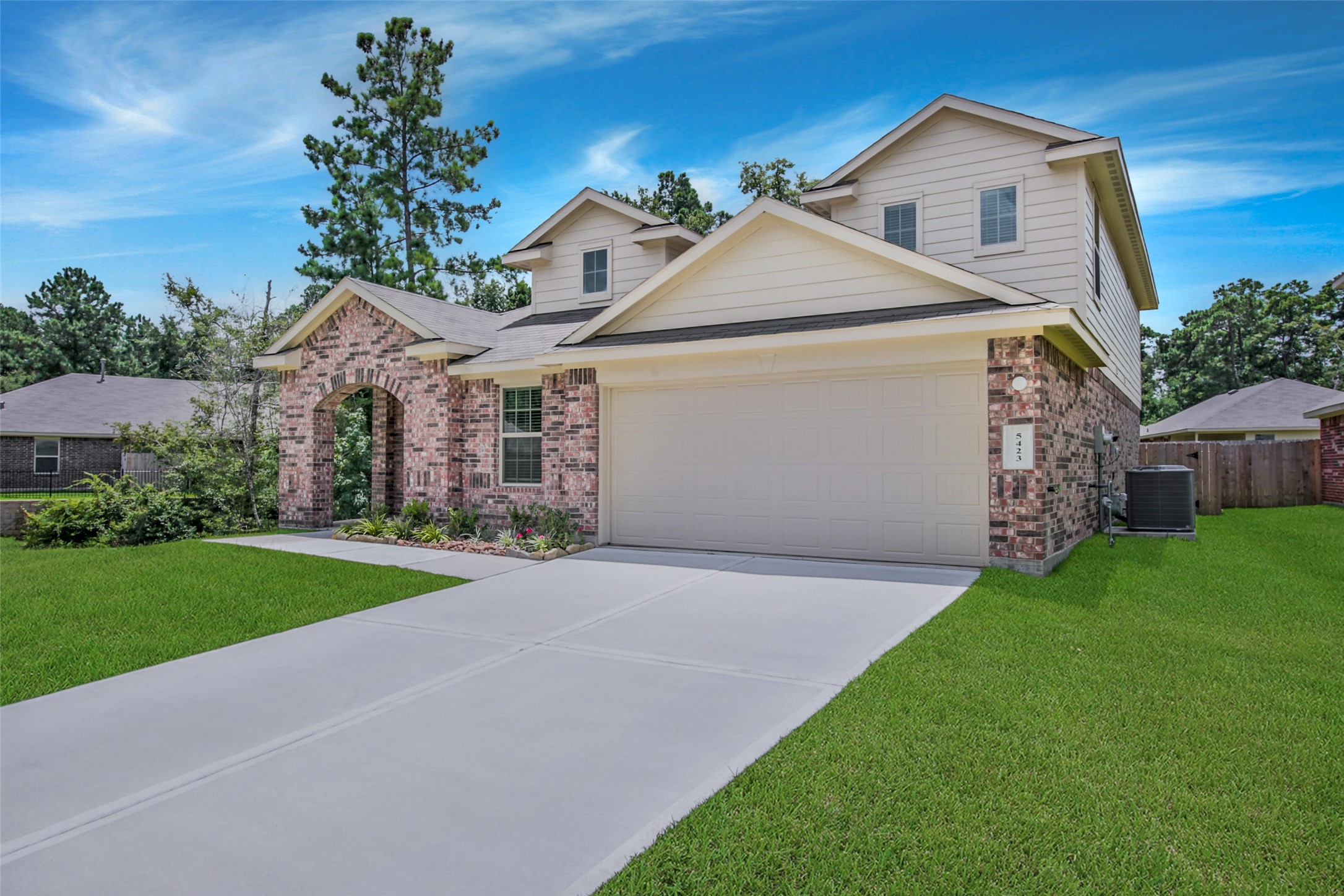 5423 Briarstone Ridge Lane Property Photo 3