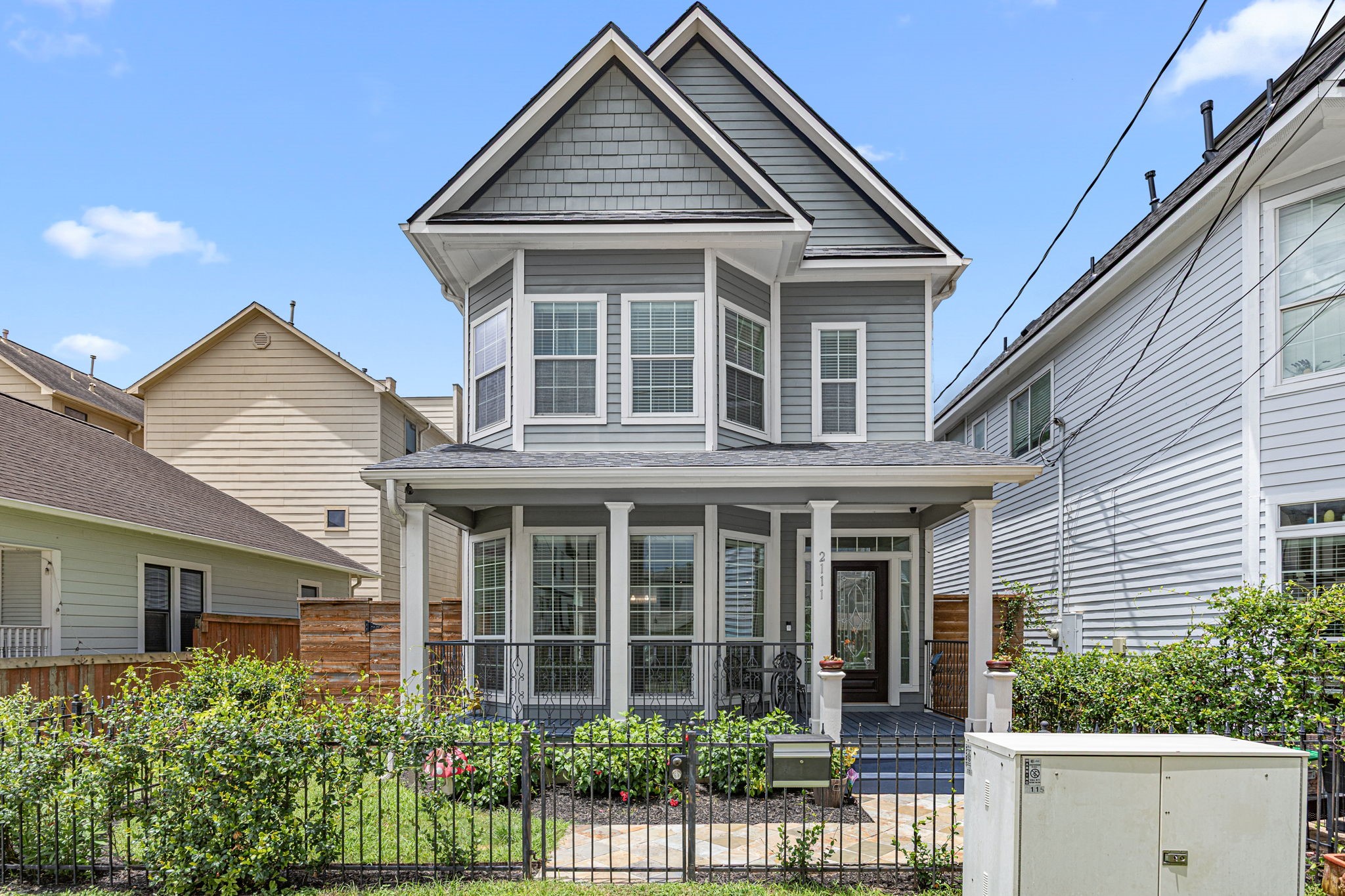 2111 Beall Street Property Photo 1