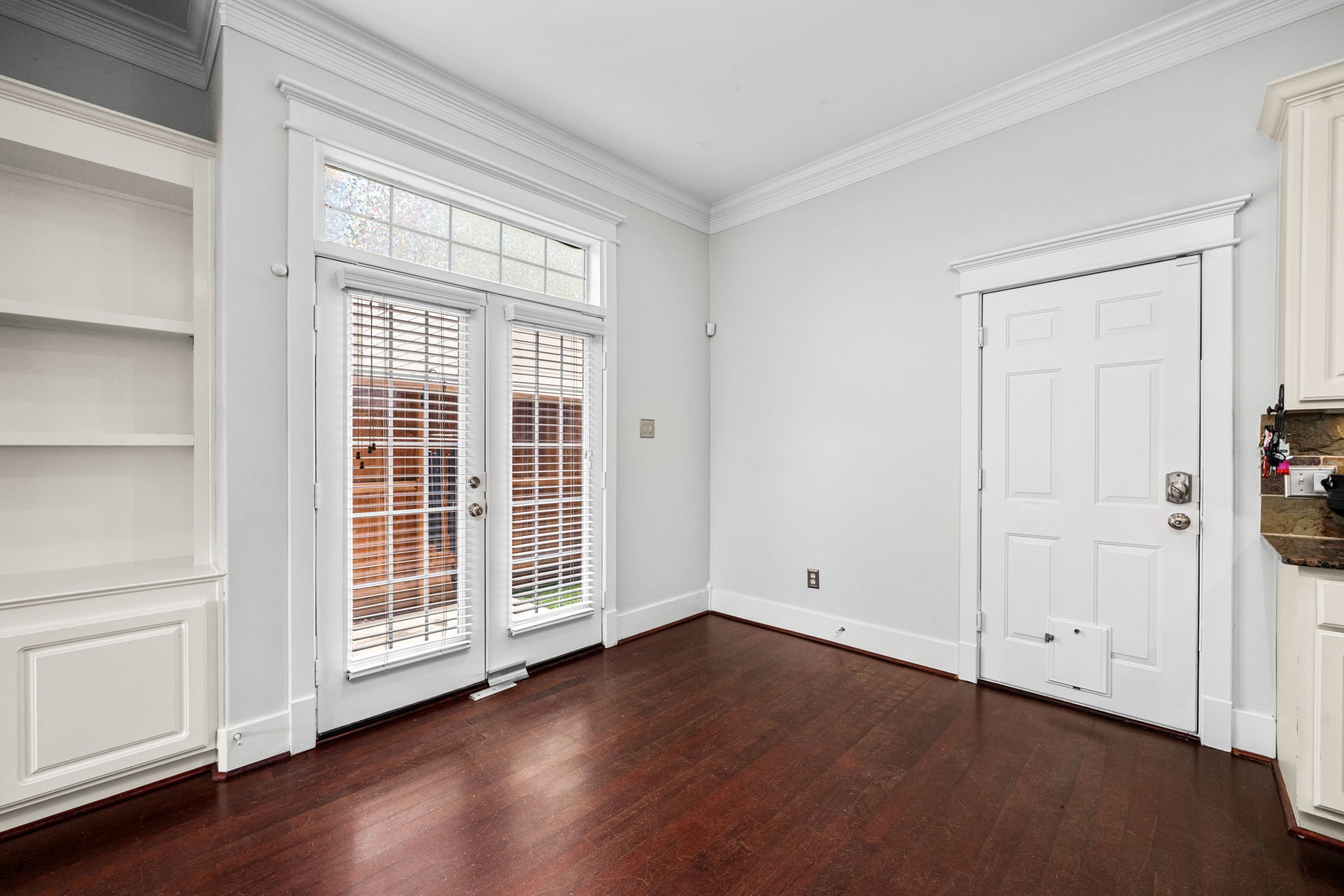 2111 Beall Street Property Photo 11