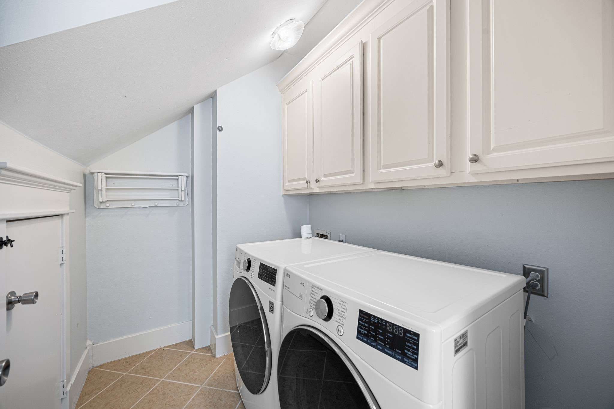 2111 Beall Street Property Photo 17