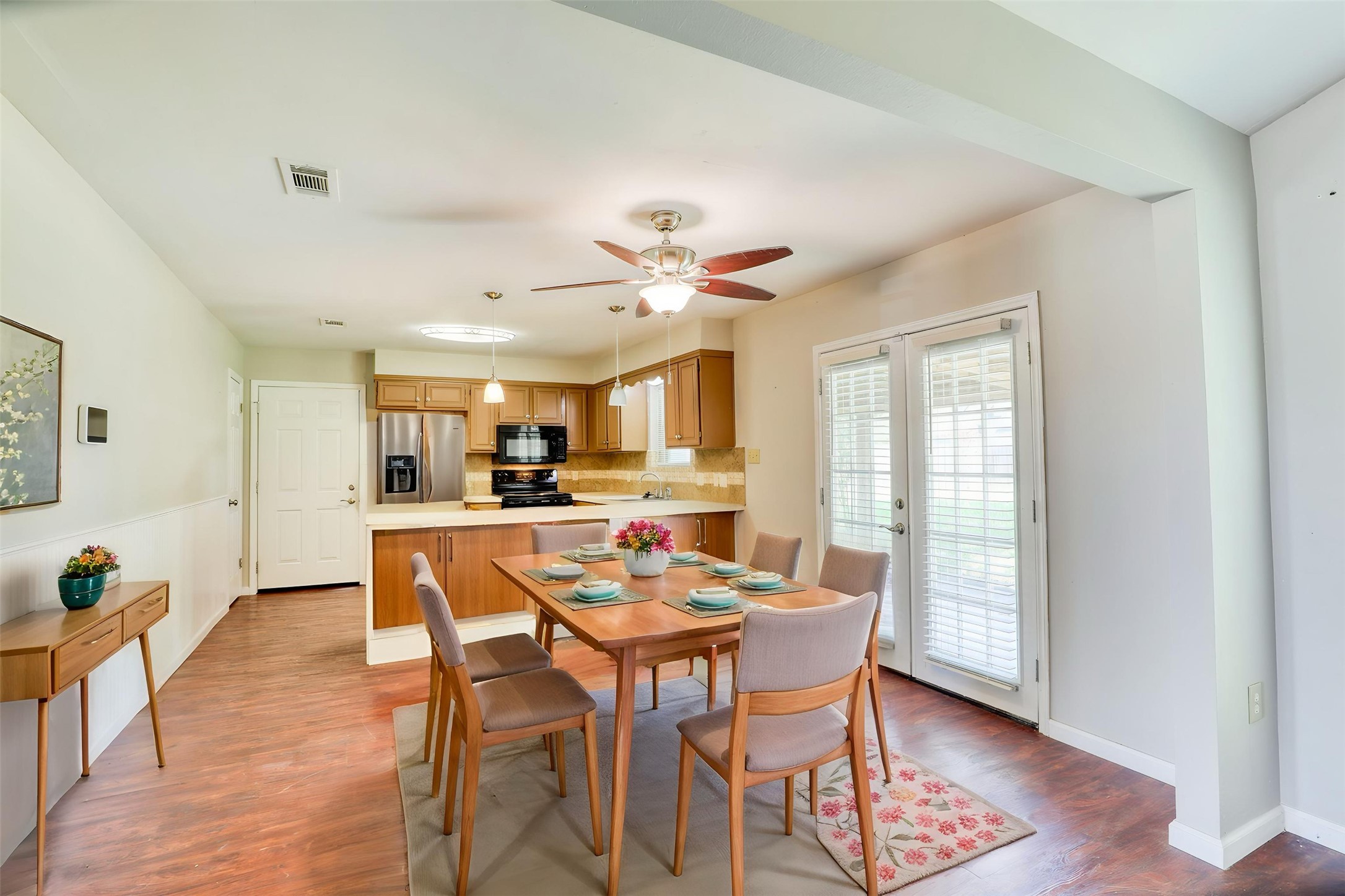 607 Rosewood Drive Property Photo 11