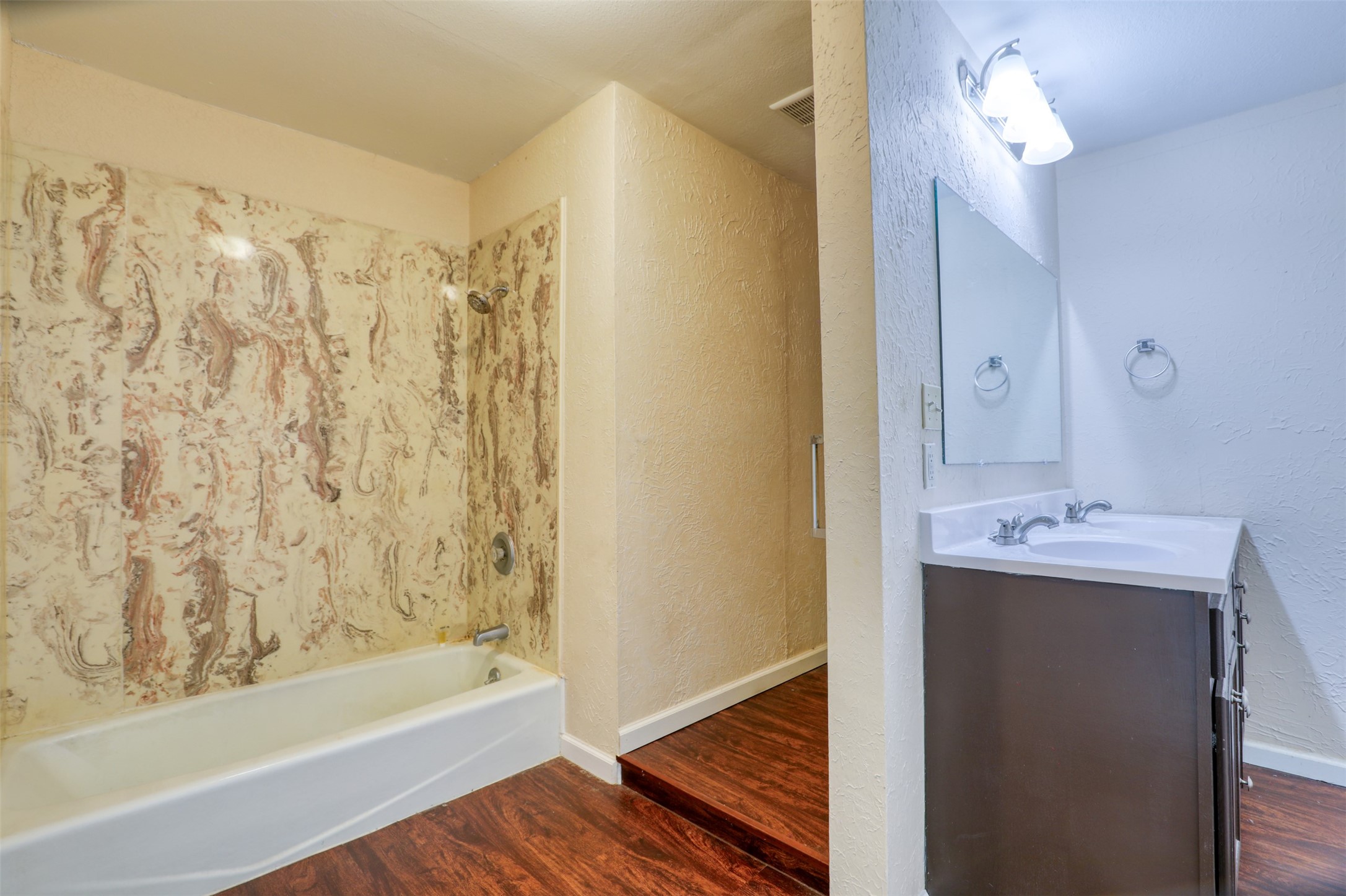 607 Rosewood Drive Property Photo 34