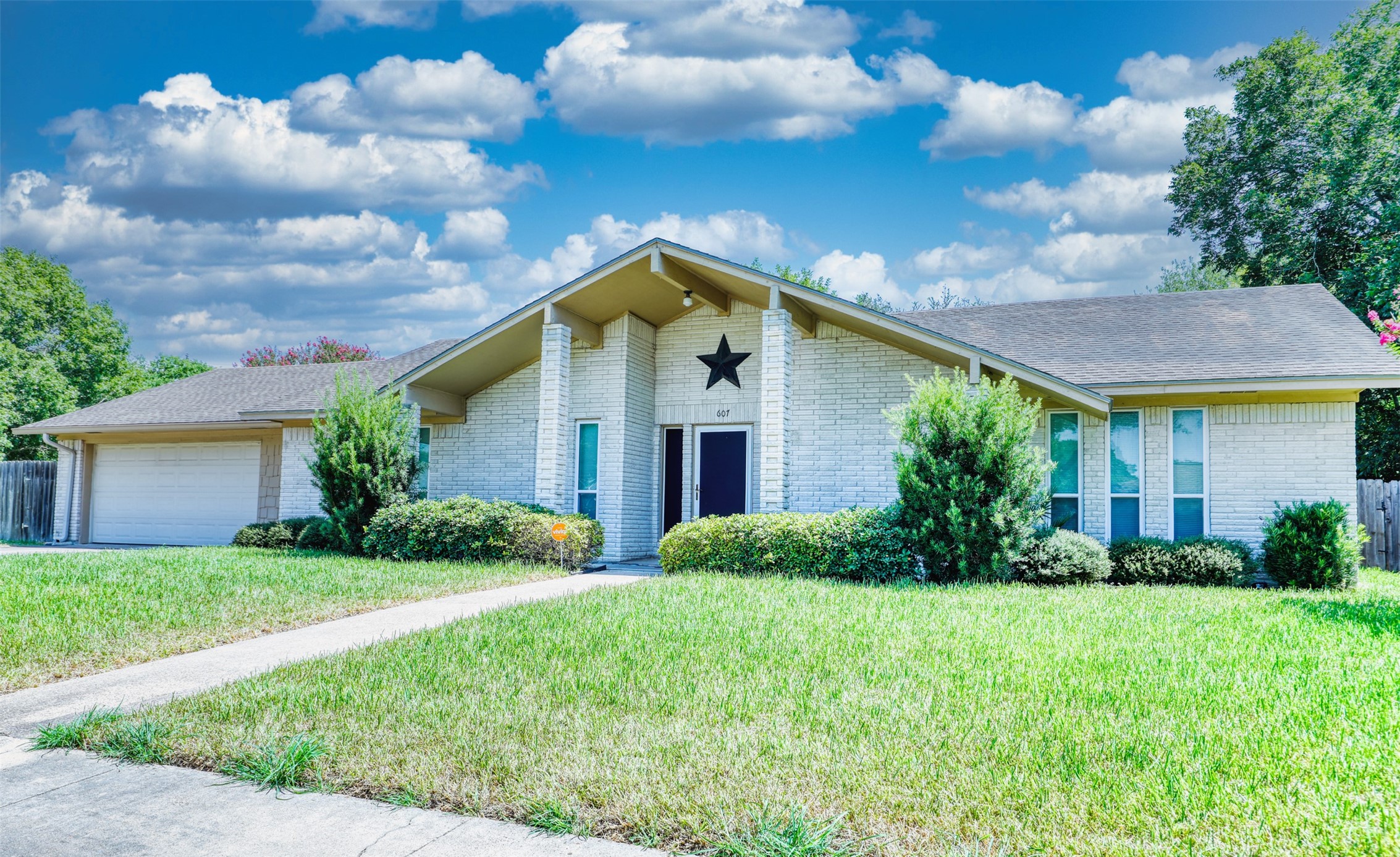 607 Rosewood Drive Property Photo 44