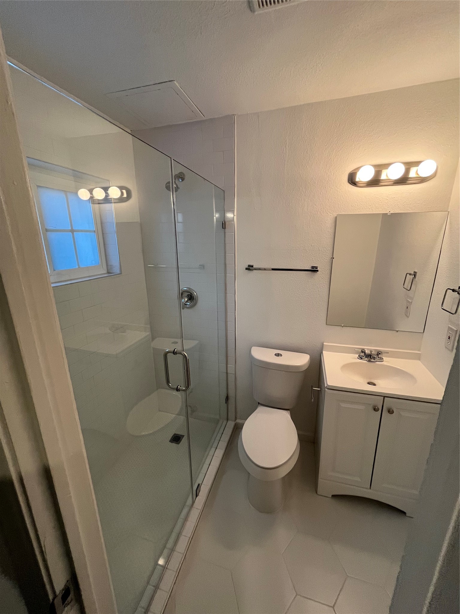 1722 Colquitt St 6 Property Photo 5