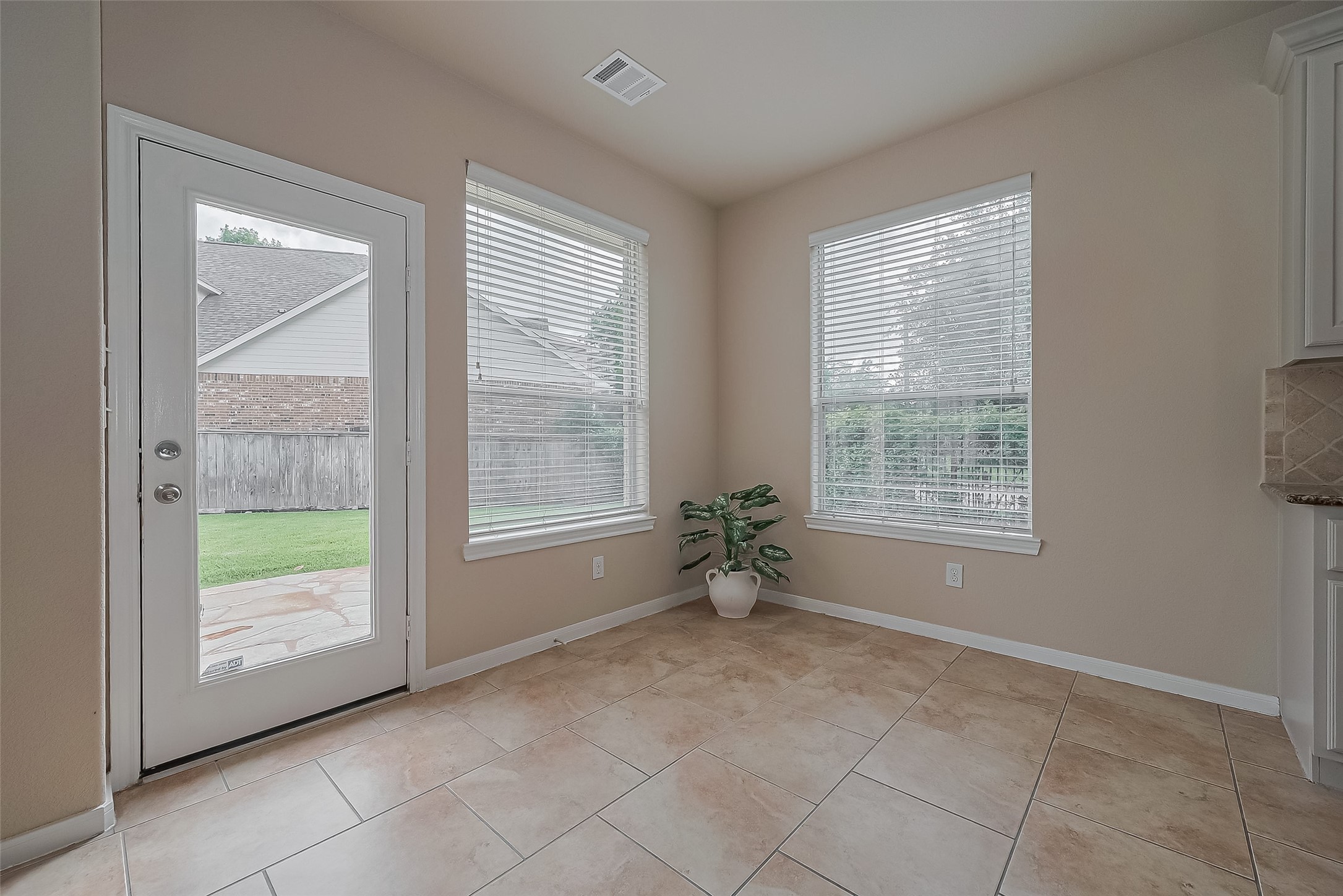 15 Wenoah Place Property Photo 12