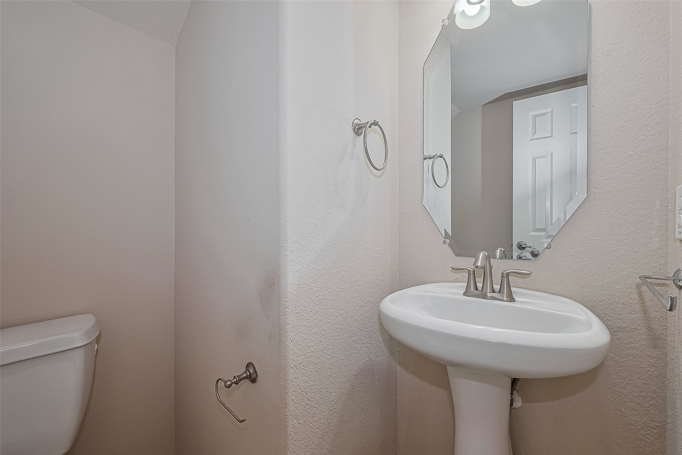 15 Wenoah Place Property Photo 19
