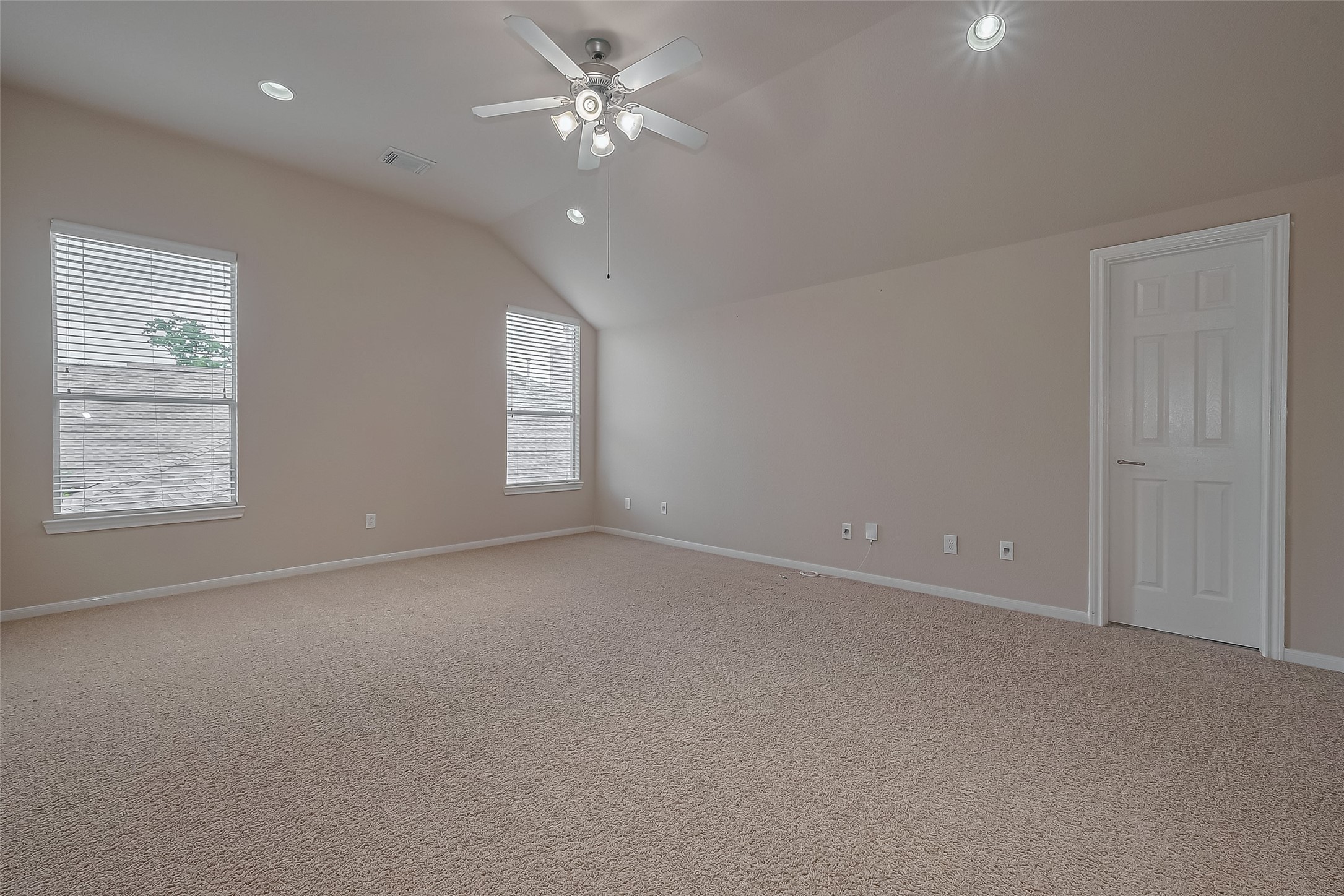 15 Wenoah Place Property Photo 28