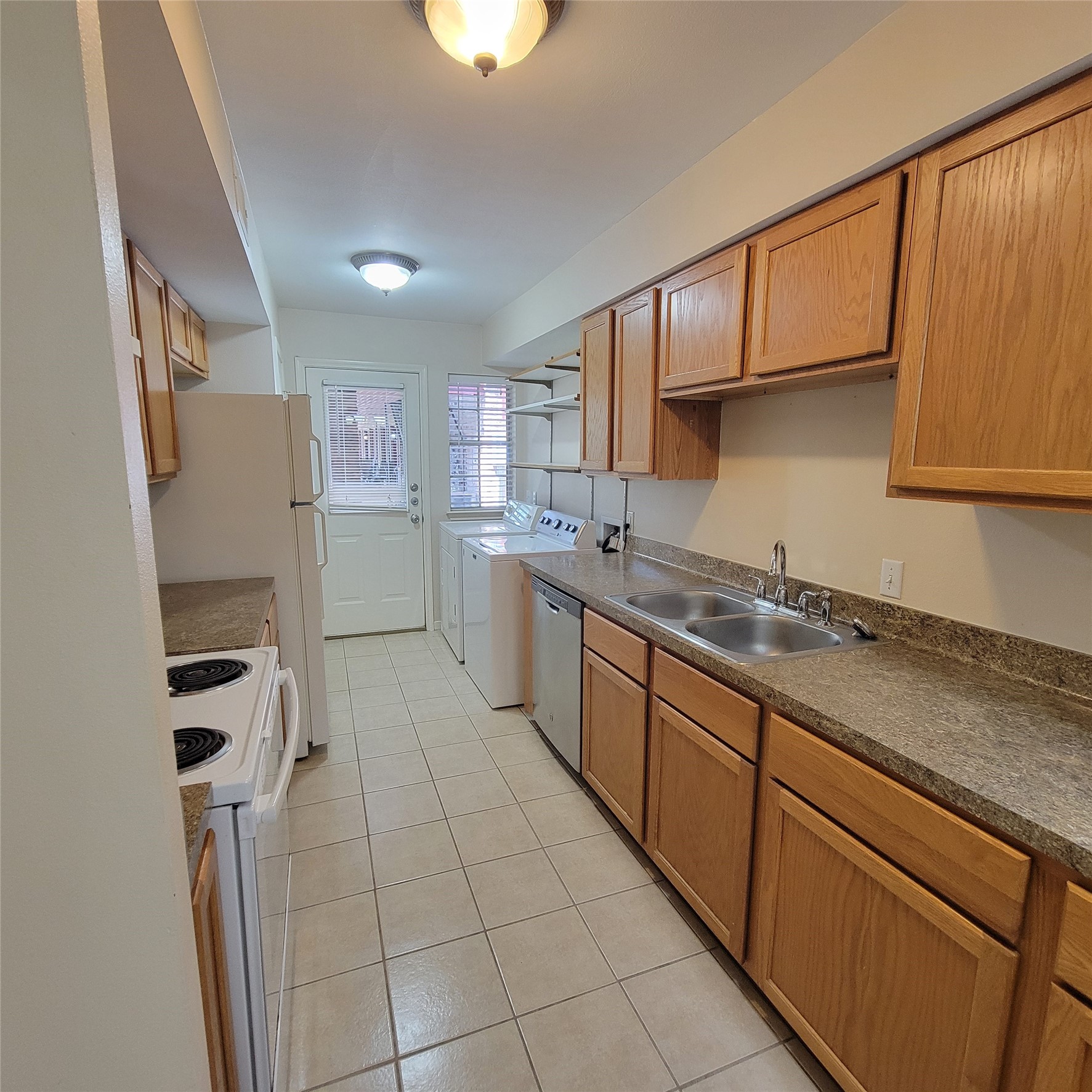 5208 Arboles Drive A2 Property Photo 8