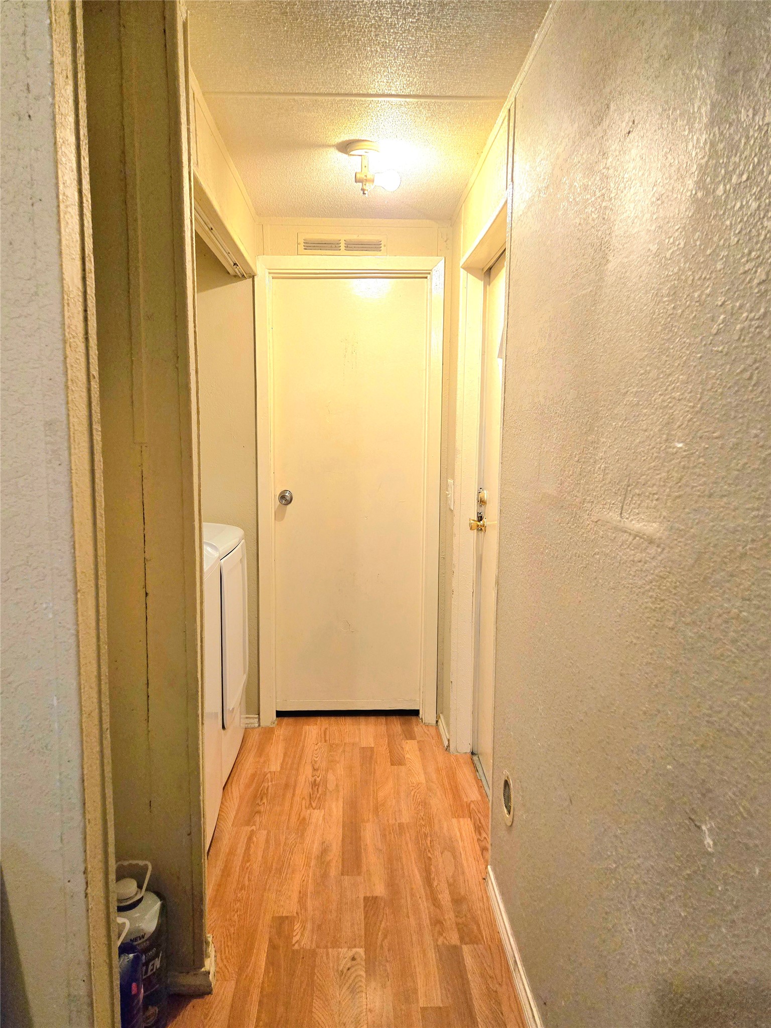 401 Dunnam Avenue Property Photo 8