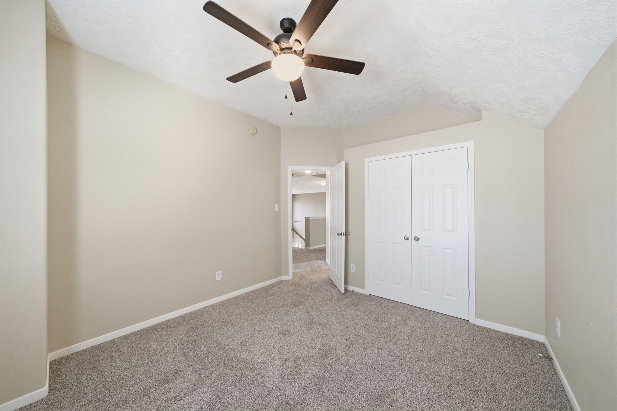 1621 N Yellowstone Drive Property Photo 24