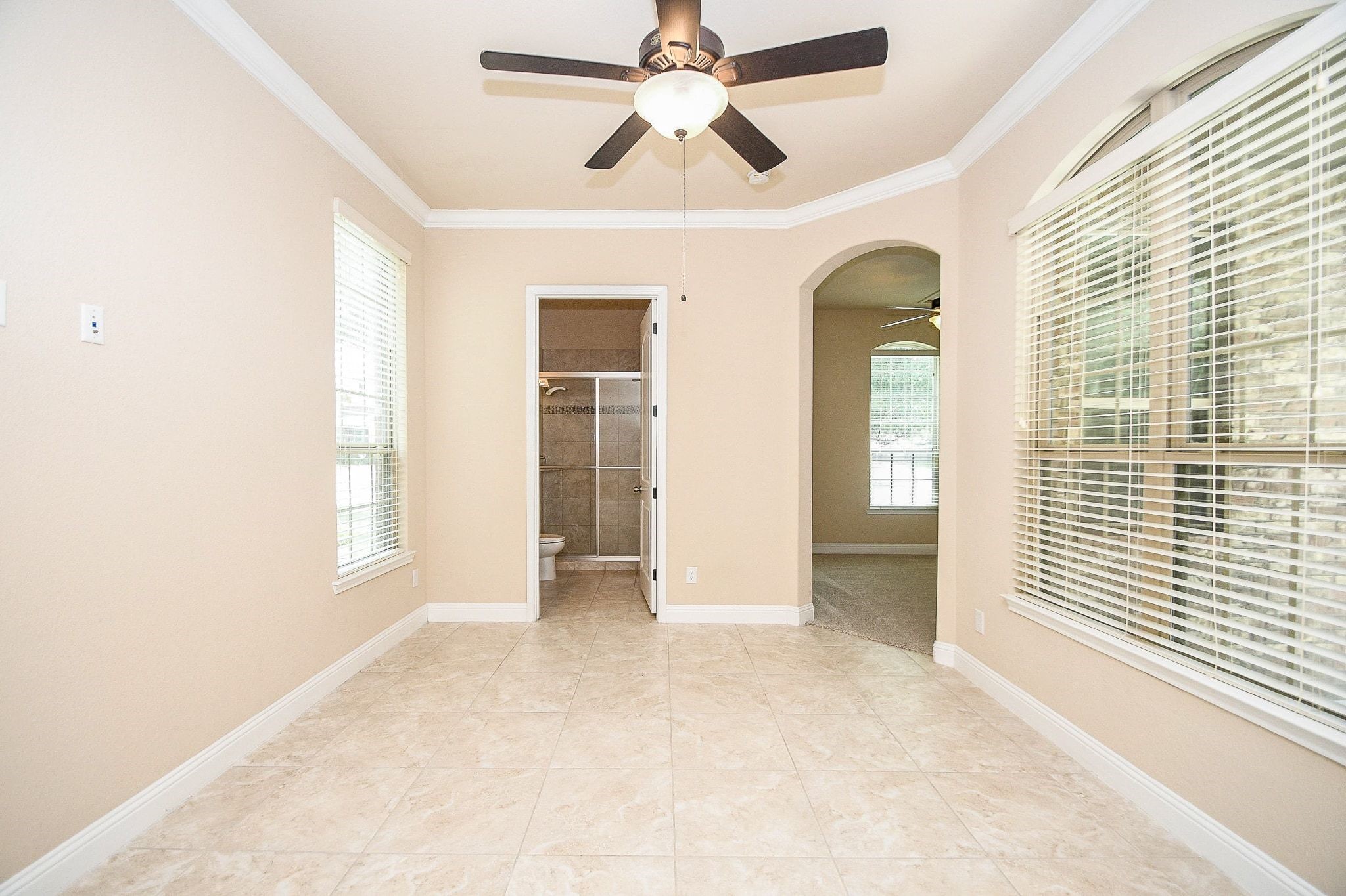4807 Legend Creek Drive Property Photo 12