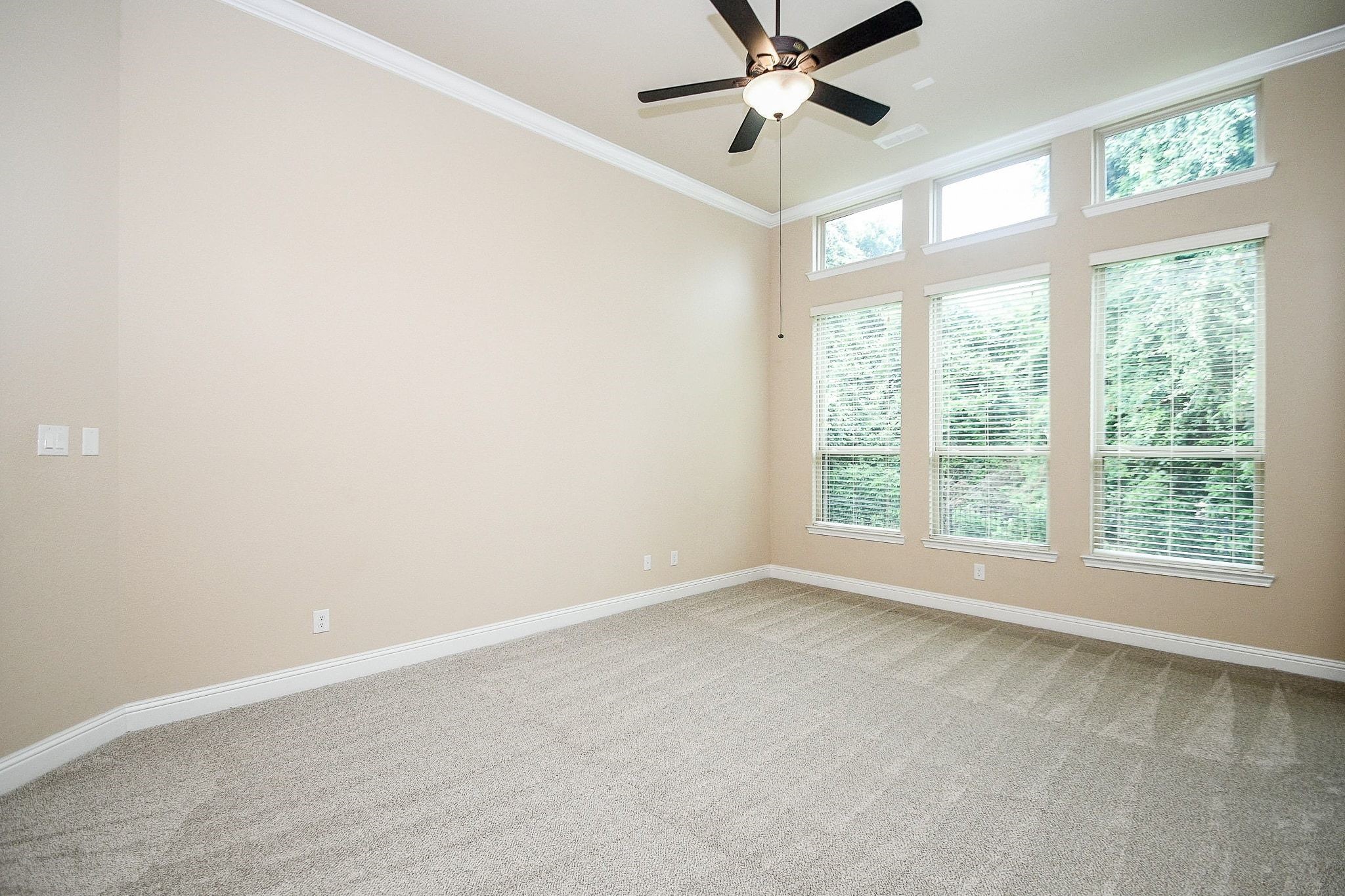 4807 Legend Creek Drive Property Photo 14