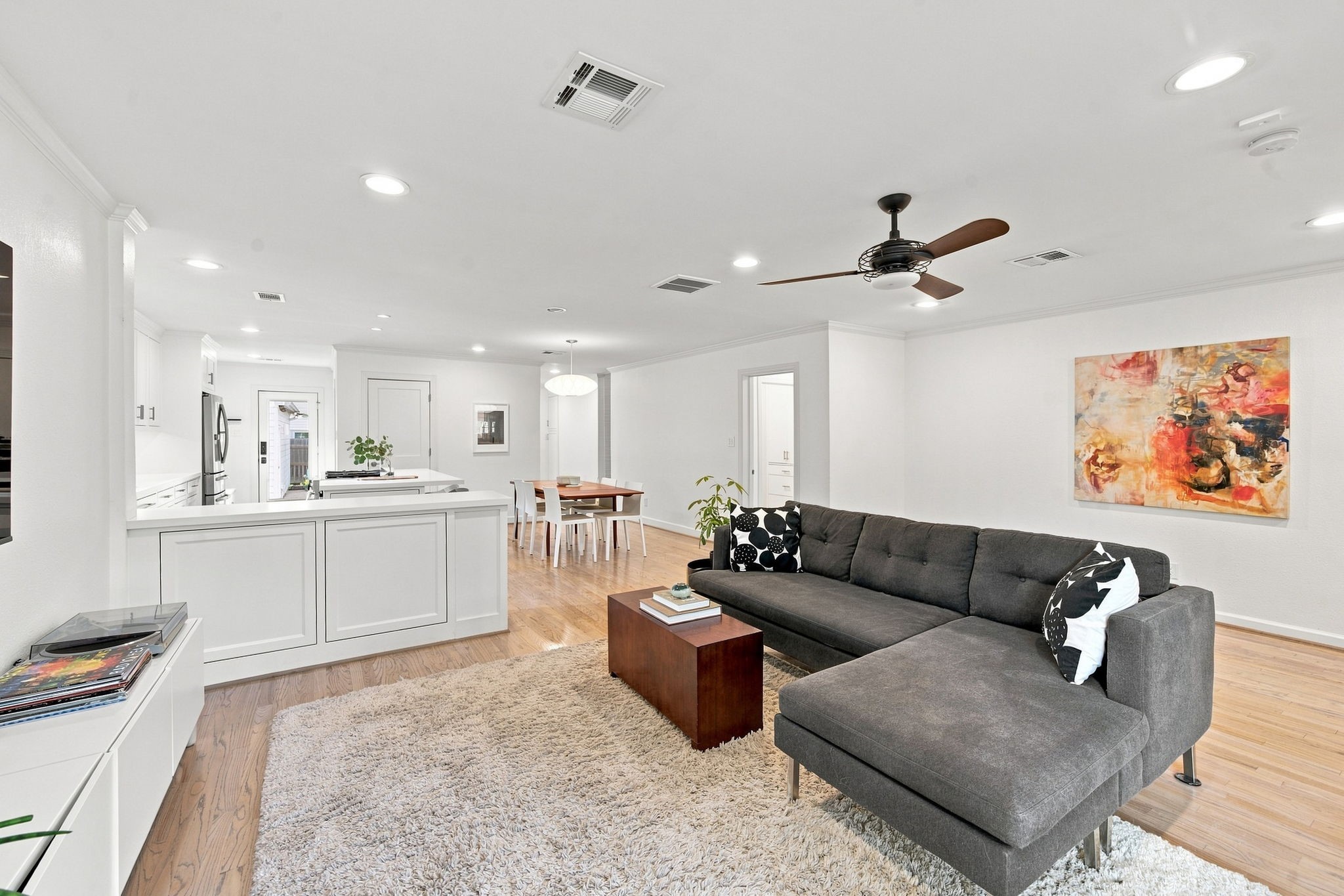742 W 42nd Street Property Photo 12