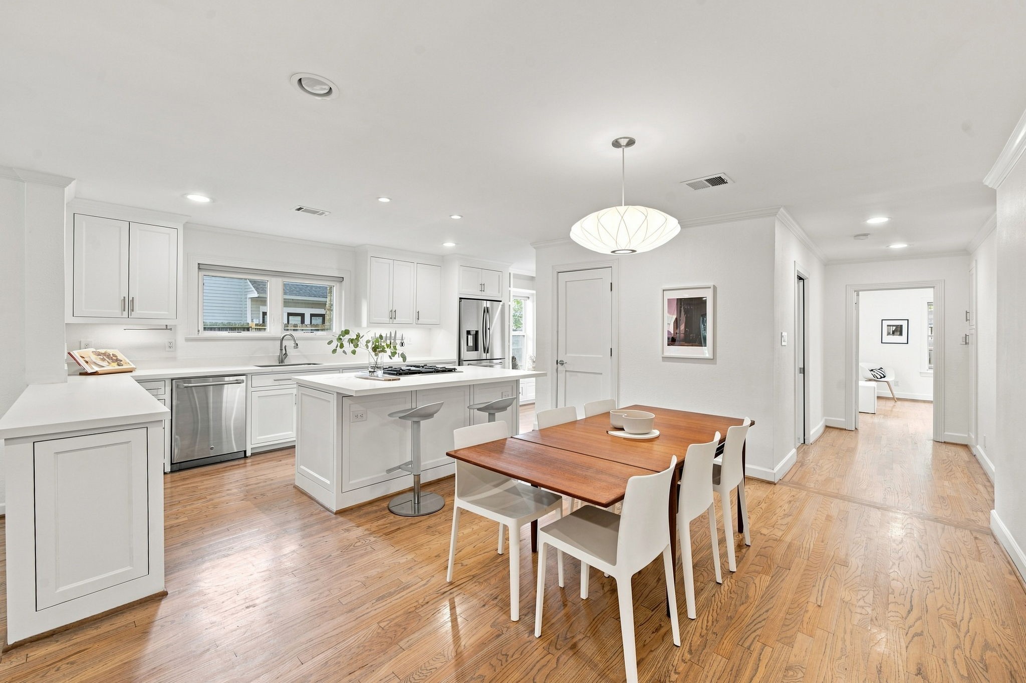 742 W 42nd Street Property Photo 13