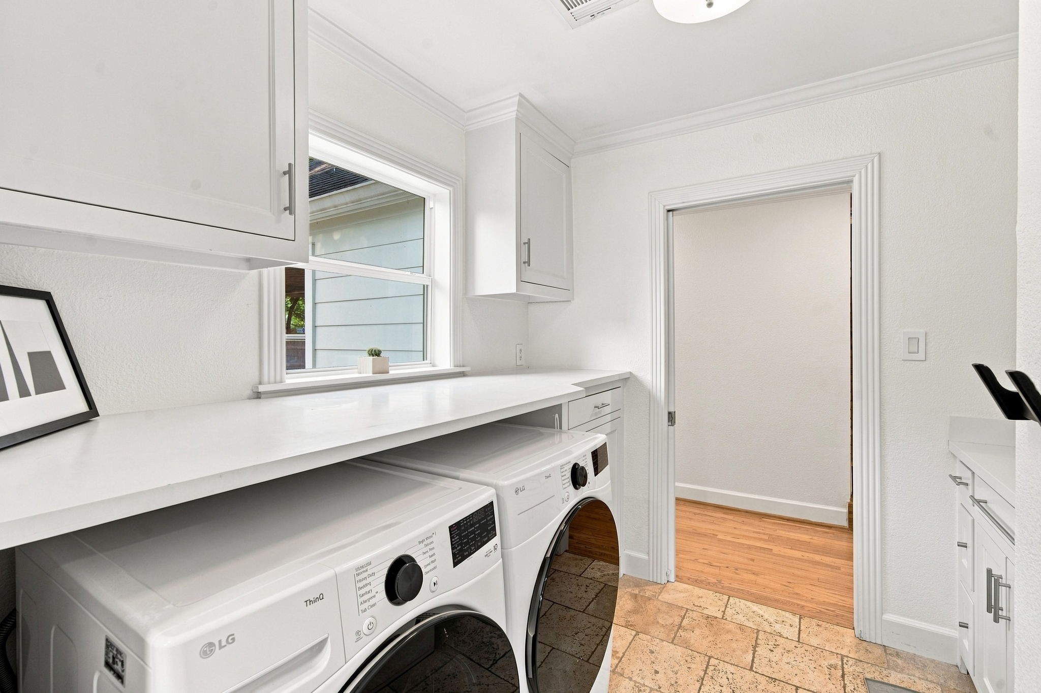 742 W 42nd Street Property Photo 20