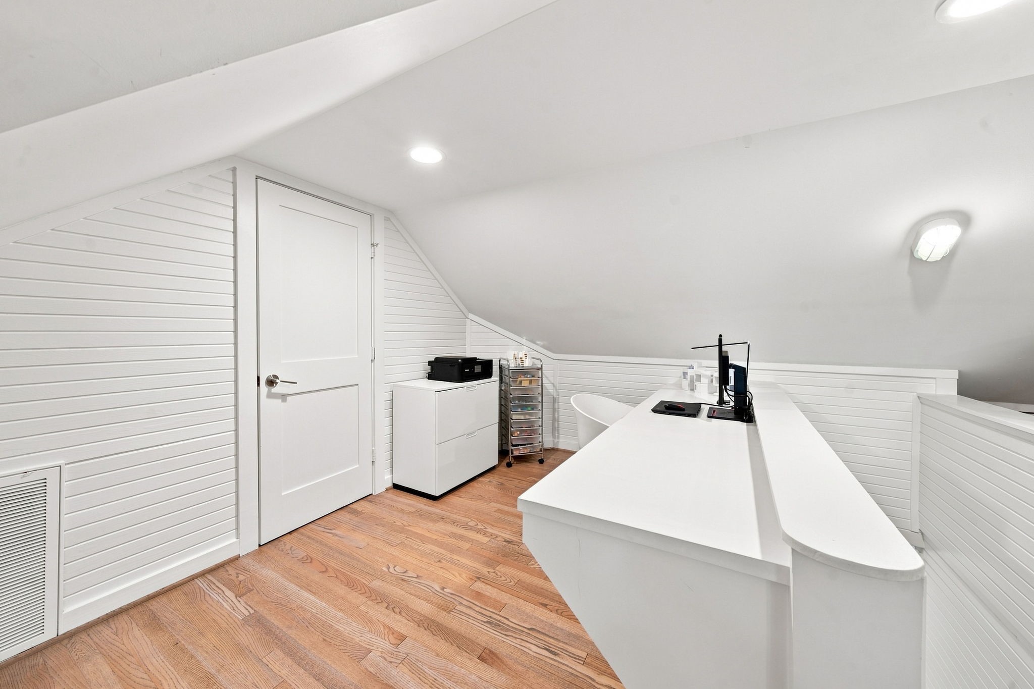 742 W 42nd Street Property Photo 37