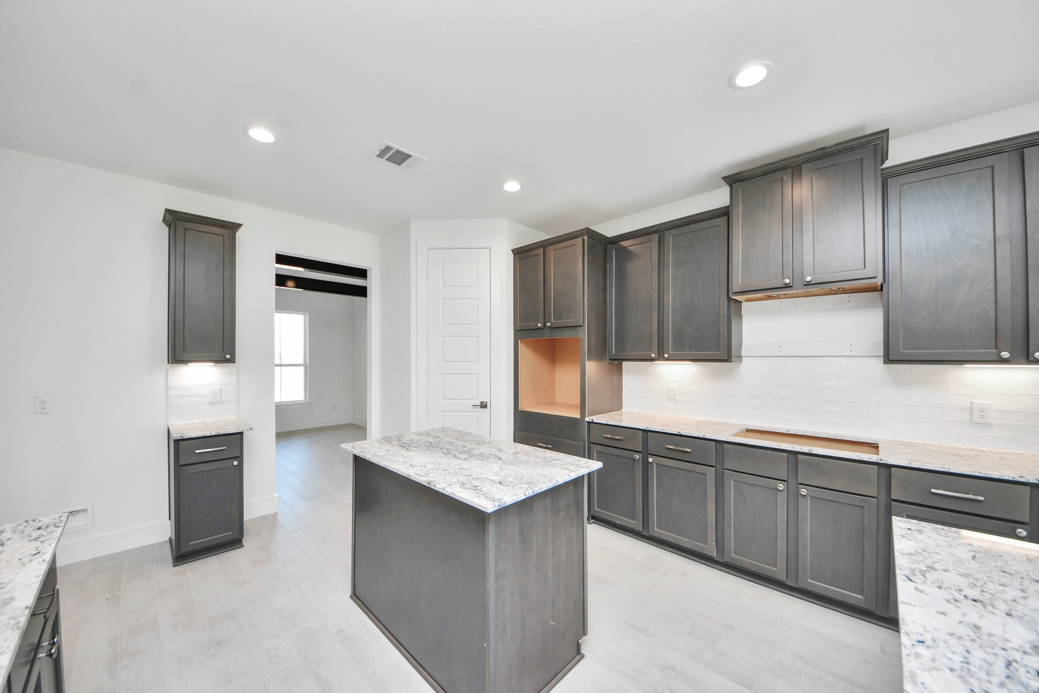 2101 Corn Thistle Way Property Photo 16