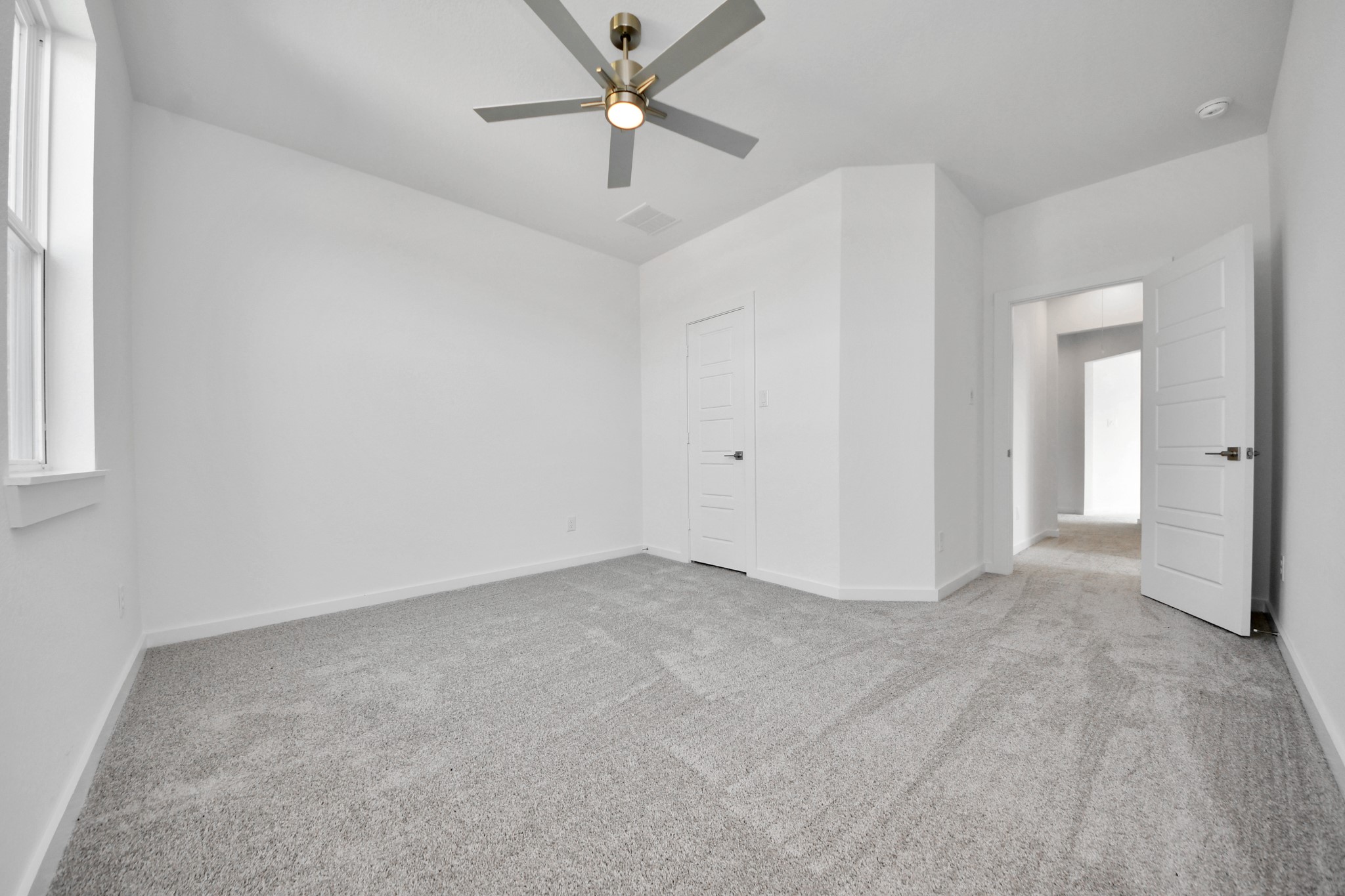 2101 Corn Thistle Way Property Photo 32