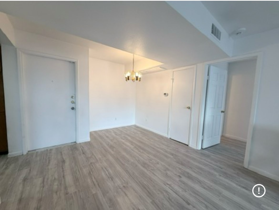 2820 S Bartell I210 Property Photo 1