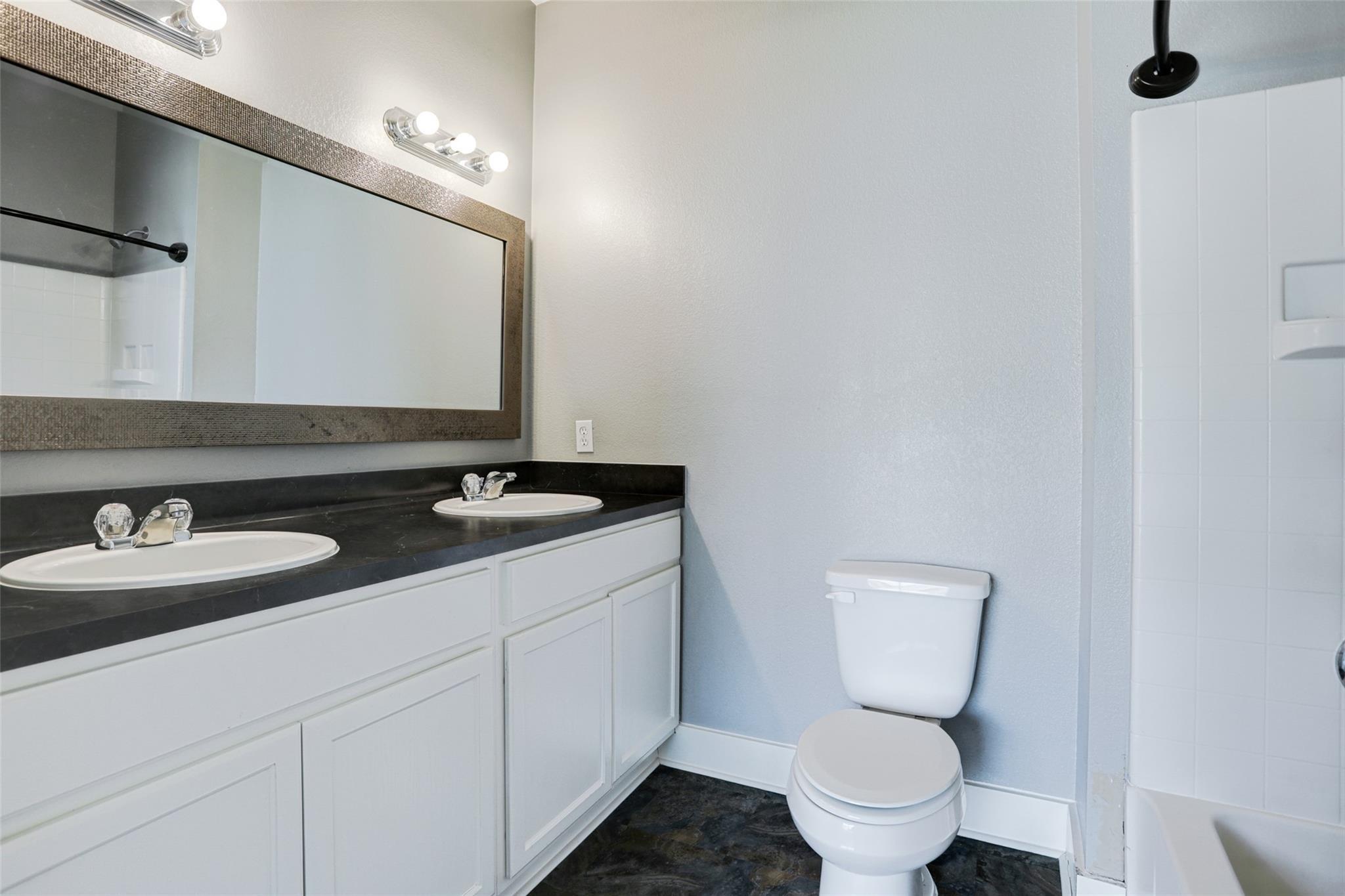 1610 W Willis, Alvin Tx 77511 Property Photo 16