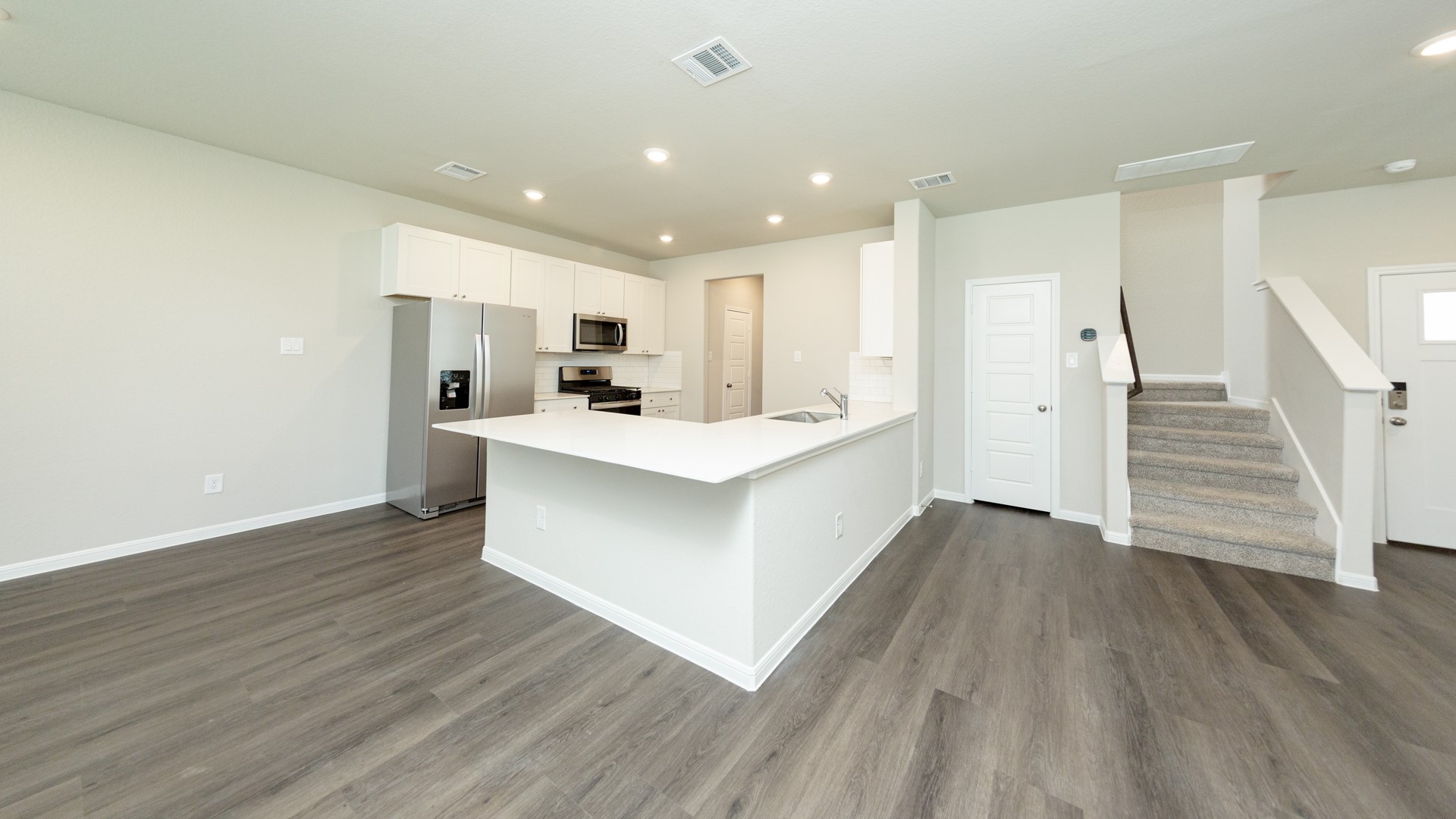 2352 Nooksack Drive Property Photo 4