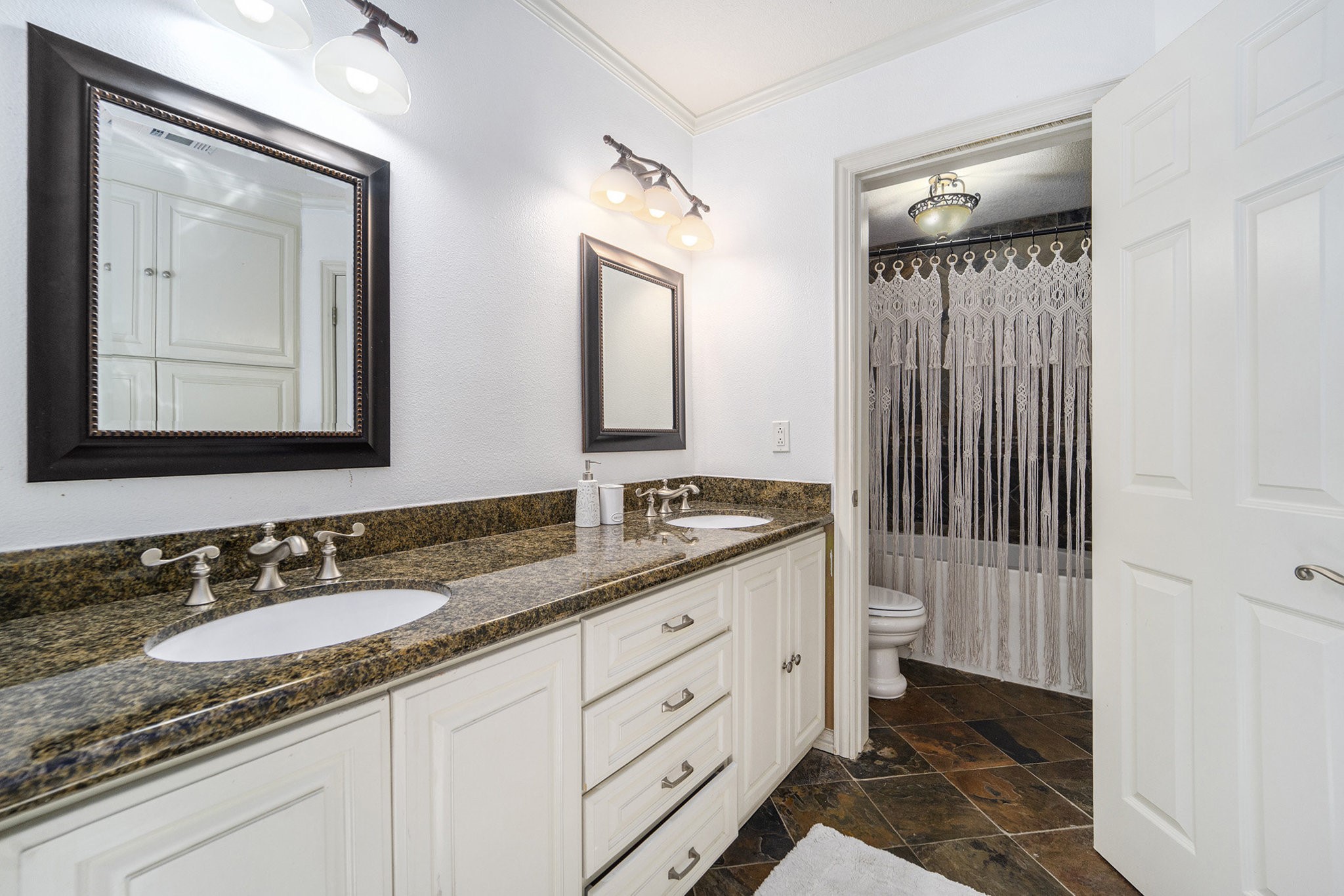13231 Harpers Bridge Dr Drive Property Photo 9