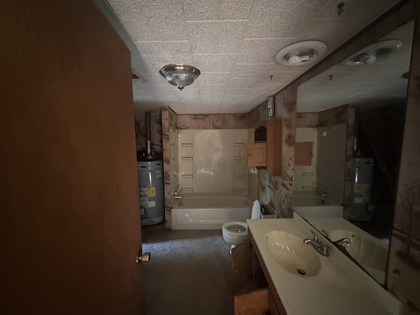 611 Houston Street A Property Photo 11