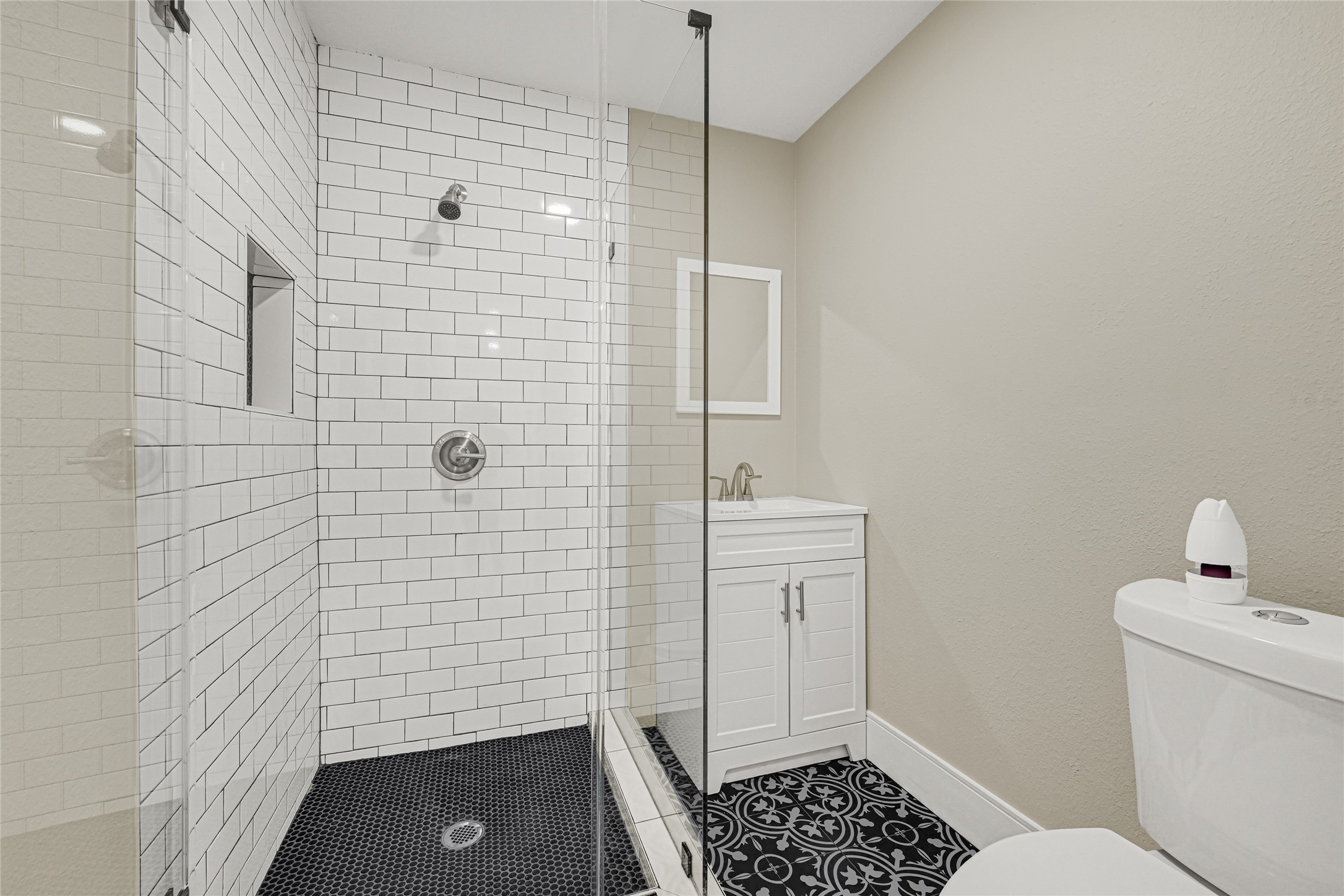 3510 Nagle Street Property Photo 20