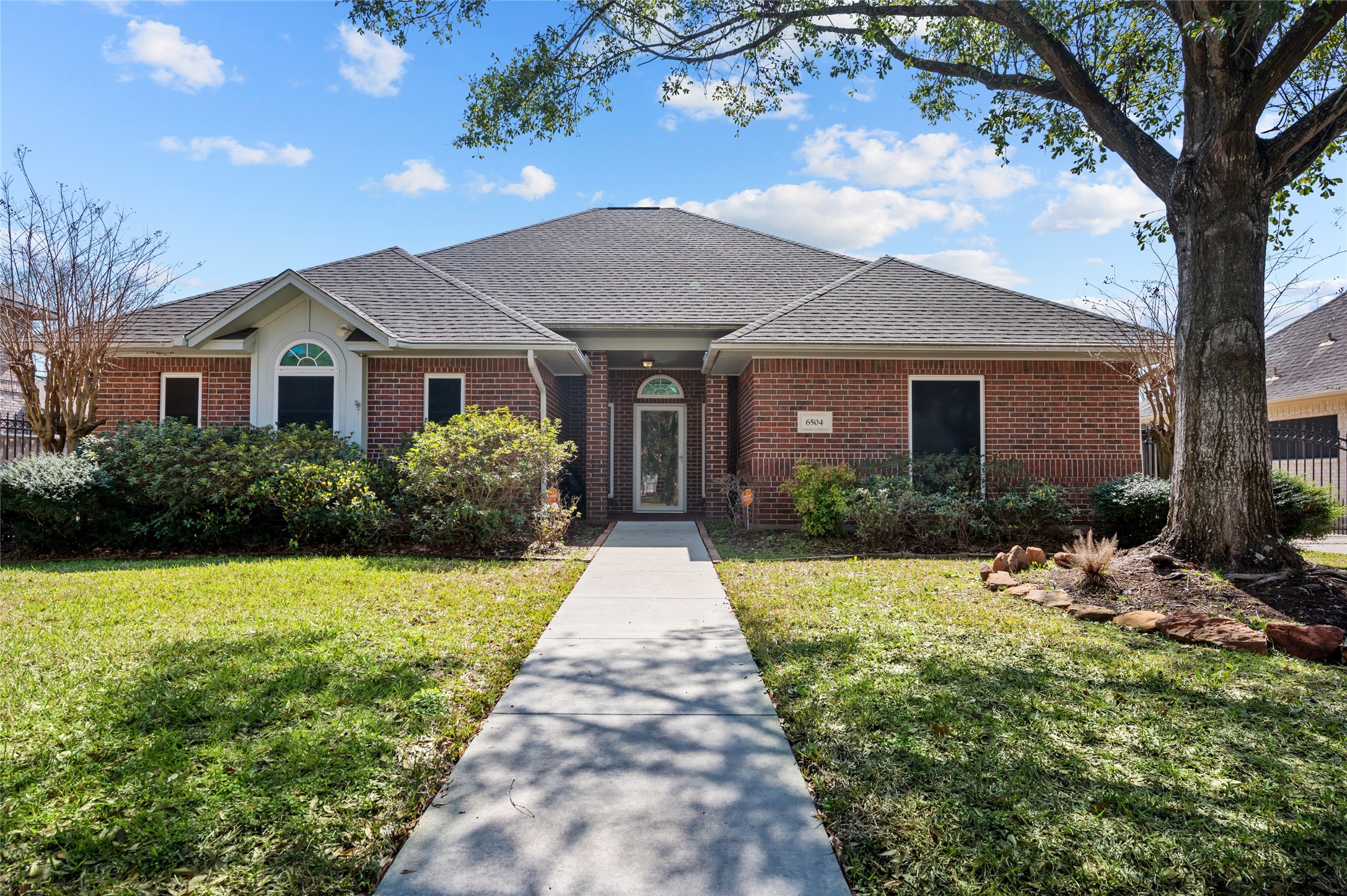 6504 Stone Briar Drive Property Photo