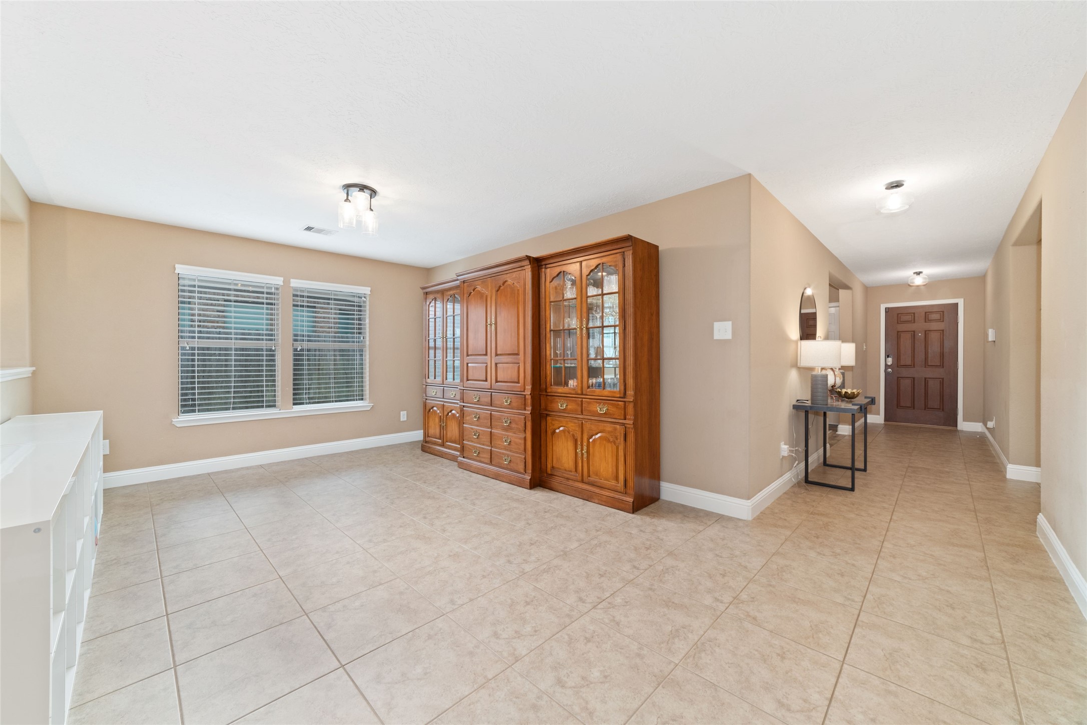 16110 Peach Bluff Lane Property Photo 6